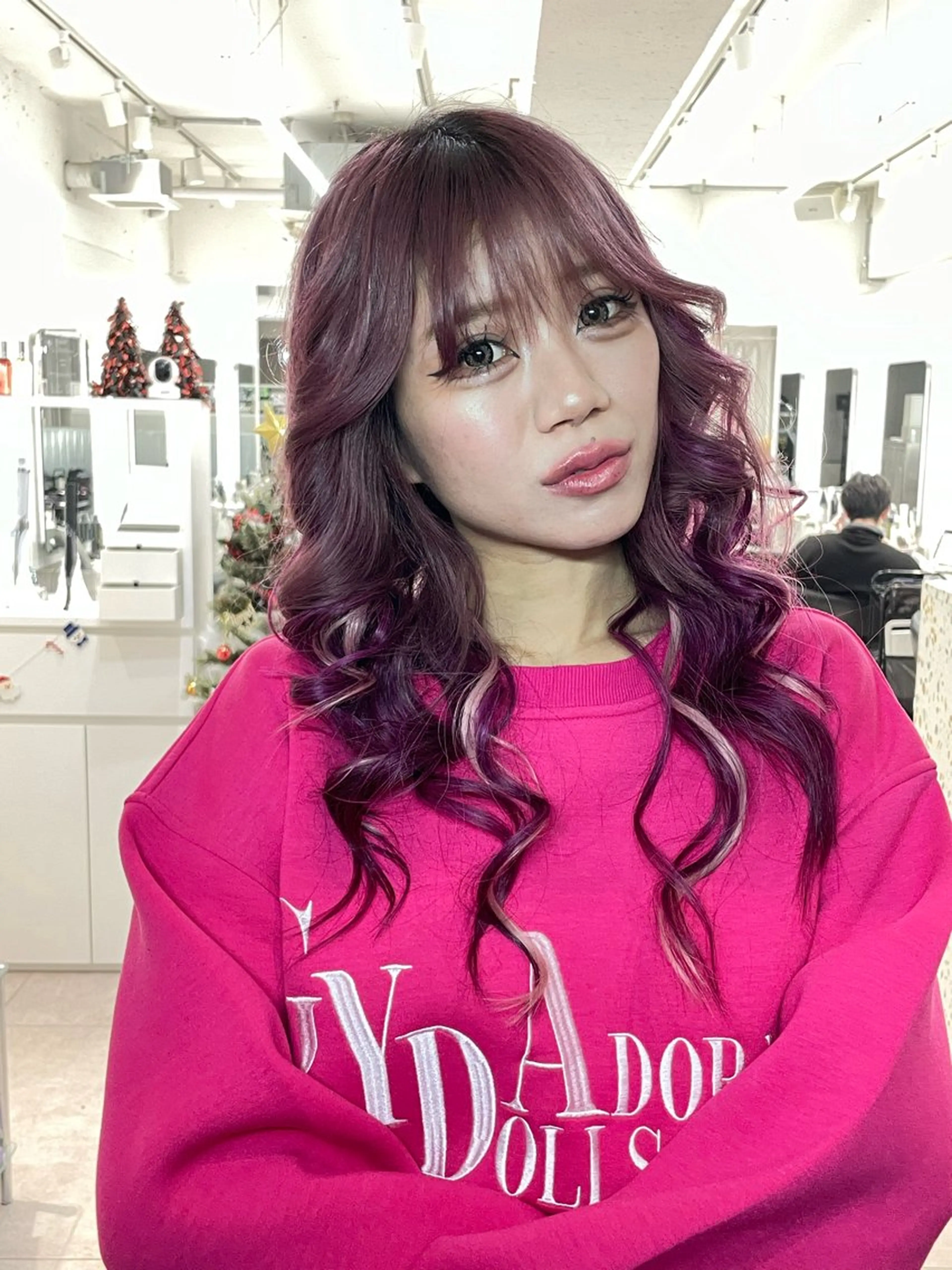 ロング カラー ブリーチ ケアブリーチ ハイトーンカラー ピンクカラー バイオレットカラー ヘアカラー トリートメント ONYX 表参道所属・表参道/ハイライト 髪質改善ストレートのヘアスタイル