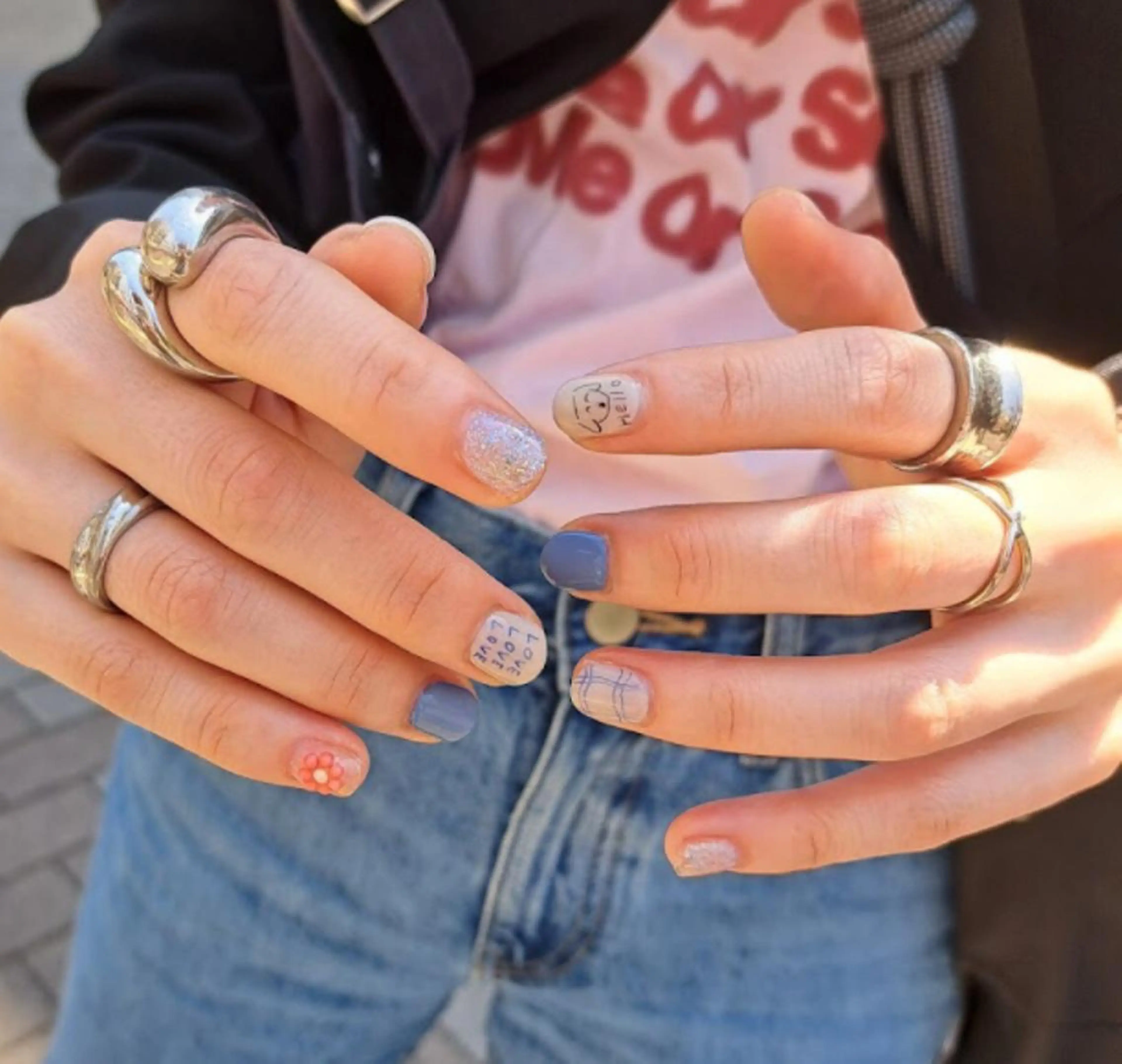 ネイル アートネイル ジェルネイル ニュアンスネイル ぷっくりネイル スカルプネイル nailstudio eviz新宿店のネイルデザイン