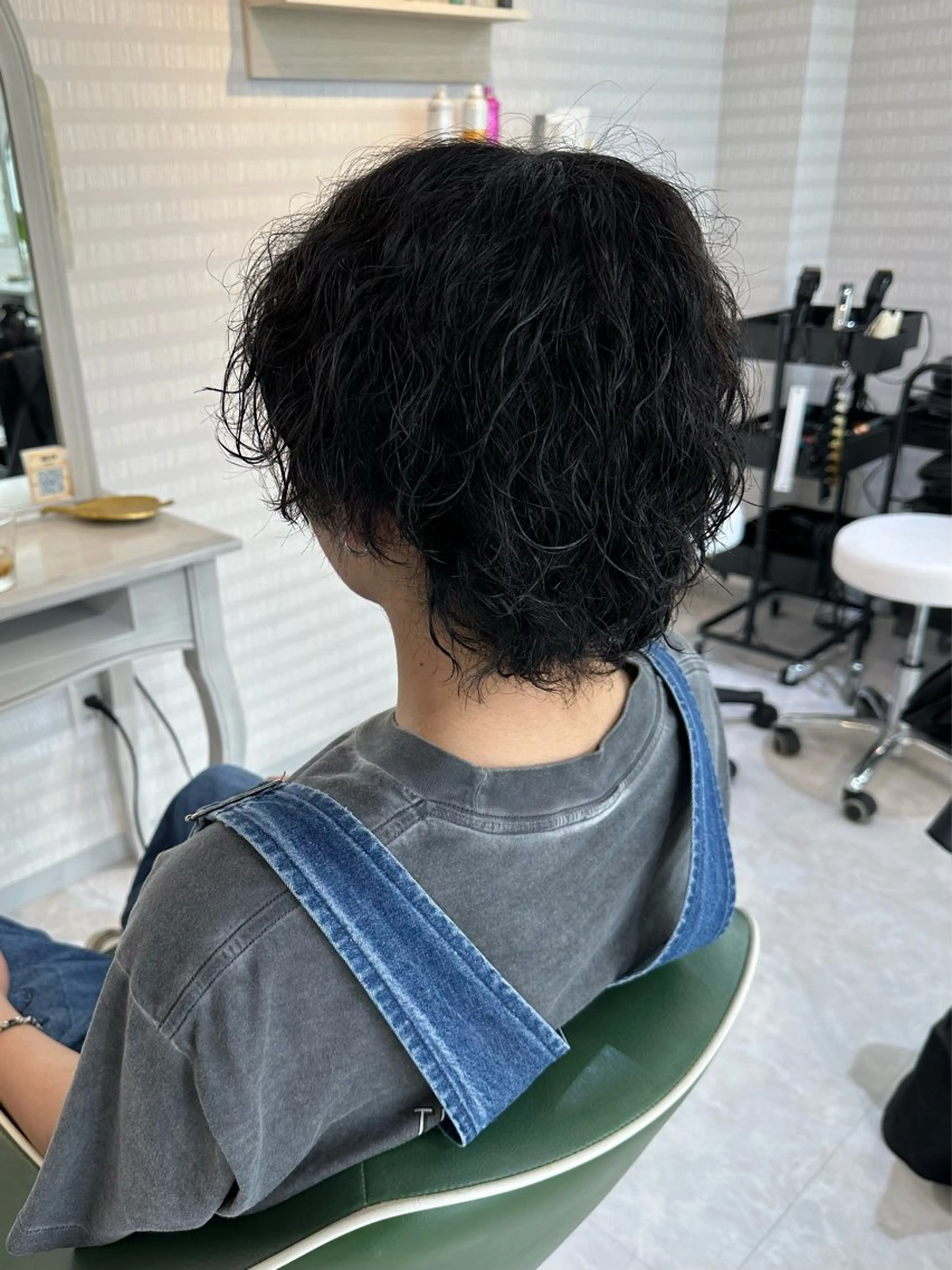 ミディアム パーマ CREAPY　日向野 利菜のヘアスタイル