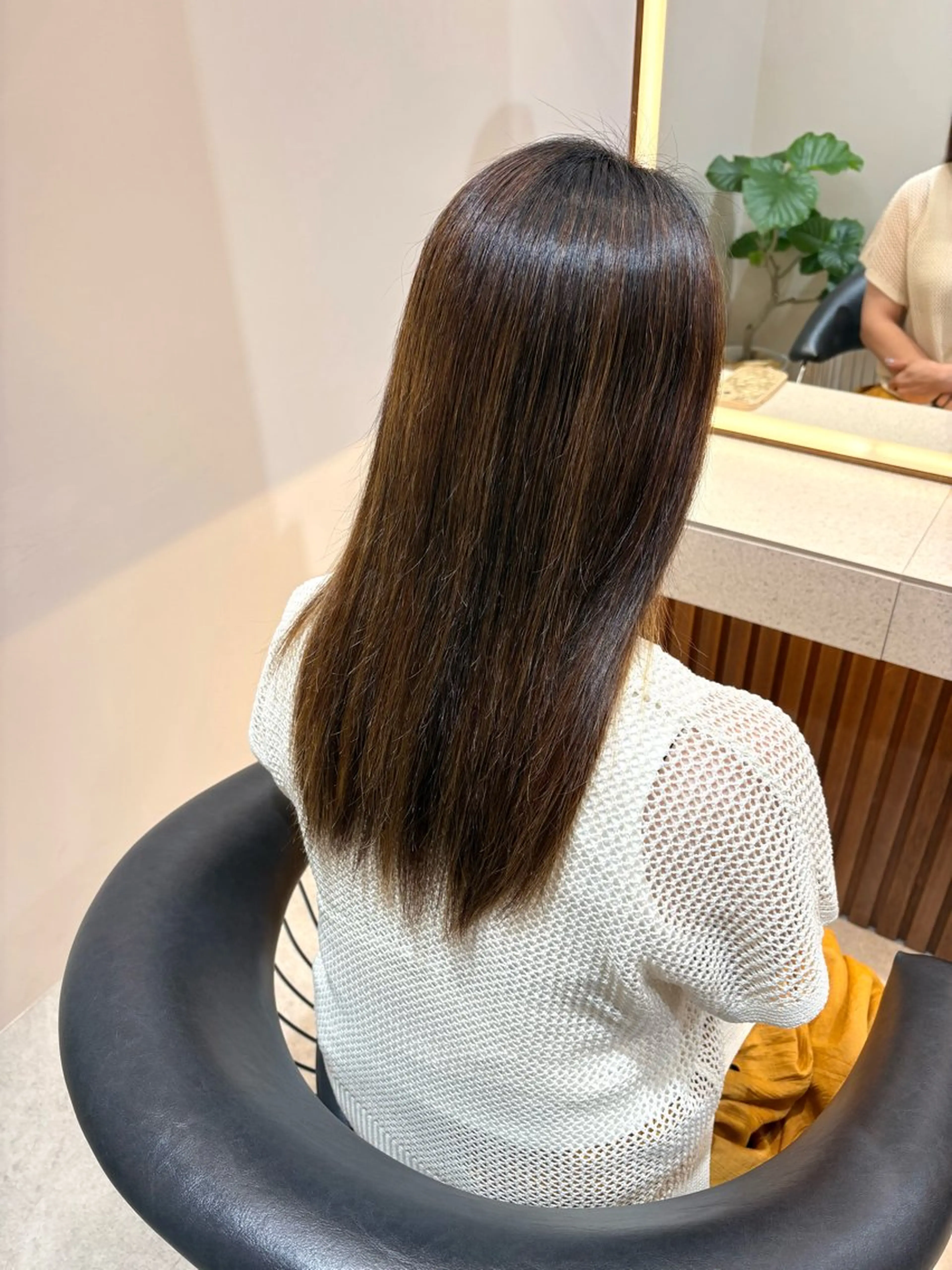 【10月8日 10時~12時、14時以降空きあります！】白髪染めカラー + 1stepトリートメントの写真