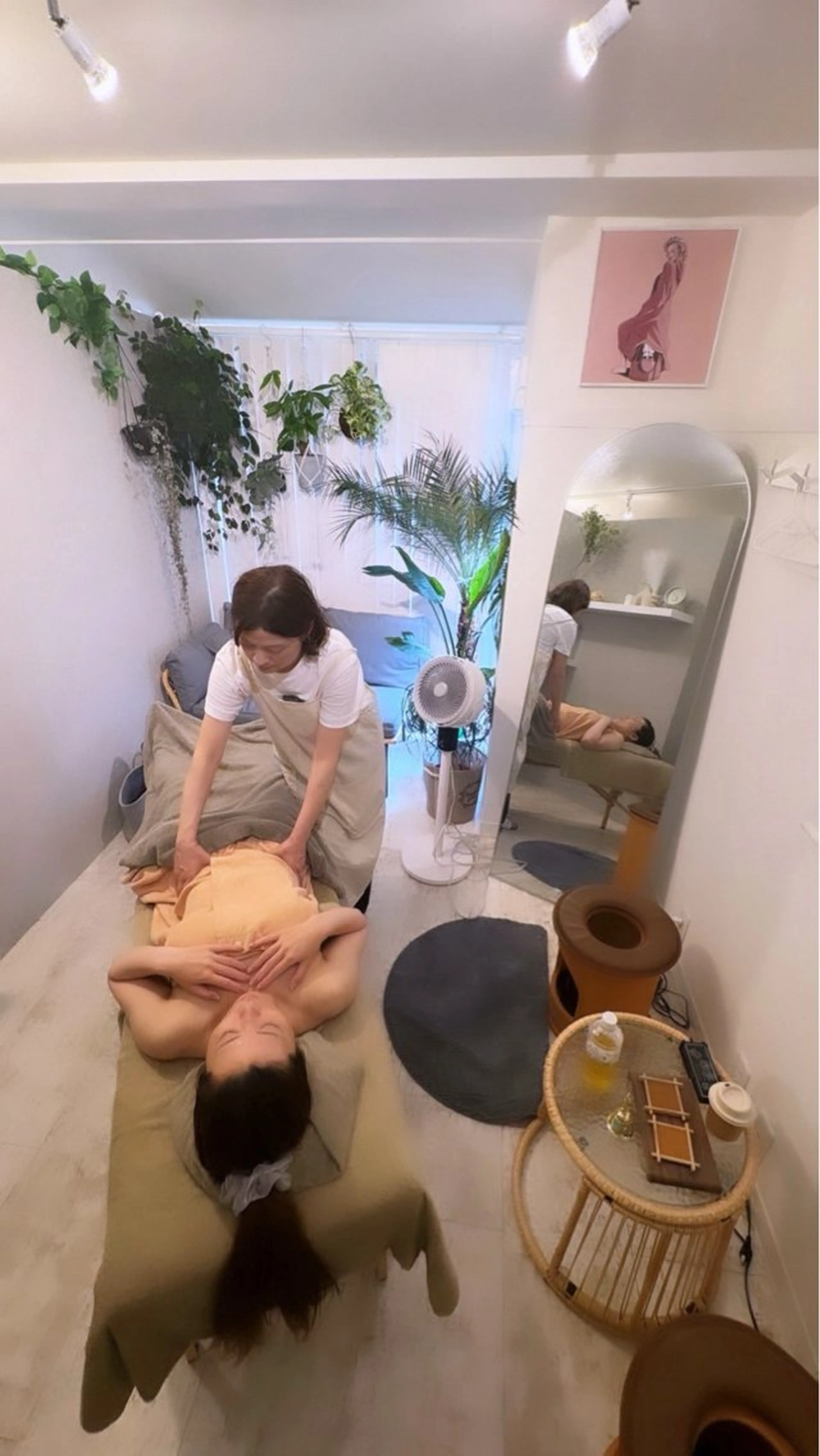 【よもぎ蒸し→内臓引き上げ＋腸、腰オイルマッサージ、EMS高周波→ヘッドマッサー】【9800円　90分】の写真