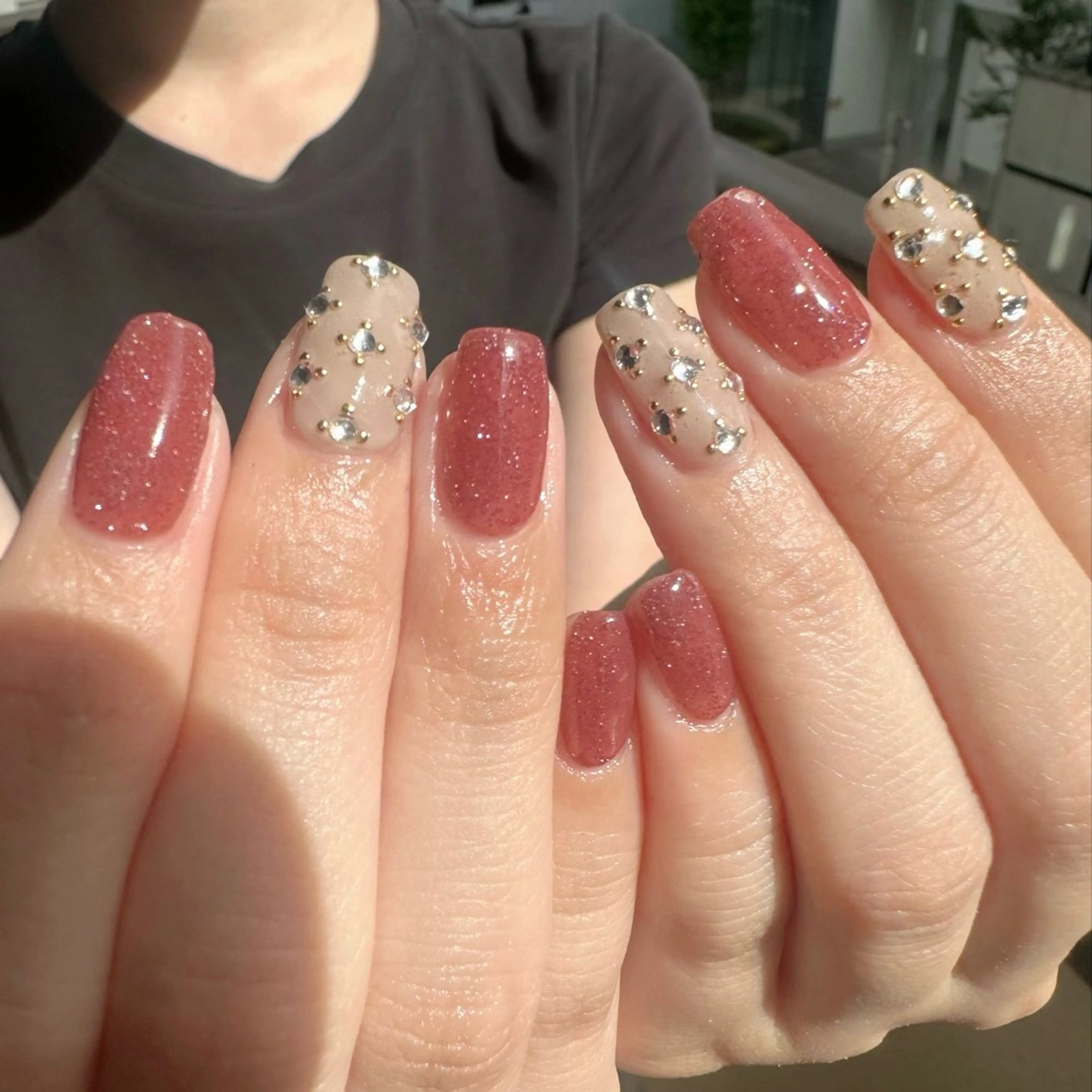 ネイル アートネイル ボルドー フラッシュネイル 氷ネイル・うるうるネイル 韓国ネイル 🪞KAPE NAIL 🪞のネイルデザイン