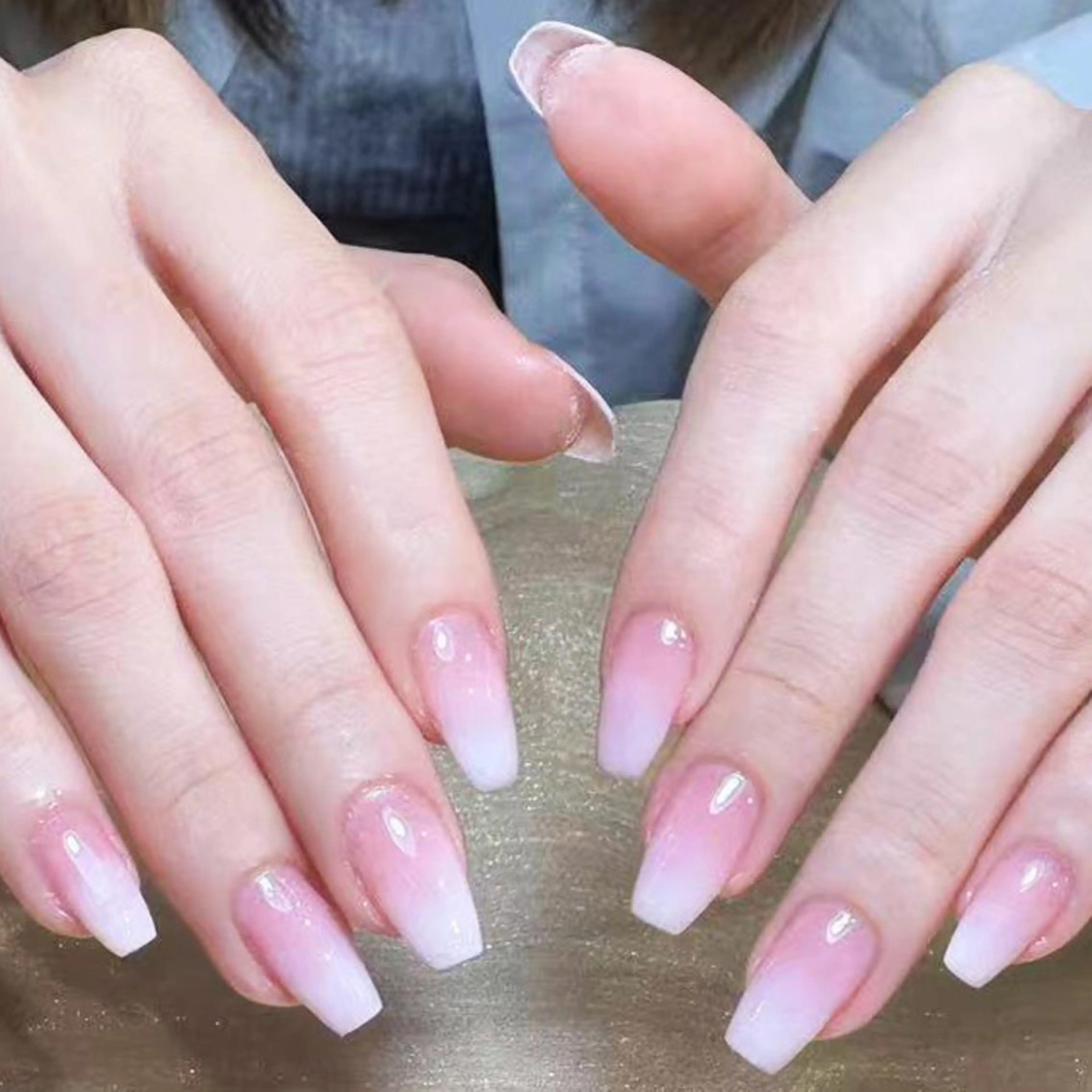 ネイル アートネイル オーロラネイル ガーリー キラキラネイル マグネットネイル ハンドネイル MIKA ✨のネイルデザイン