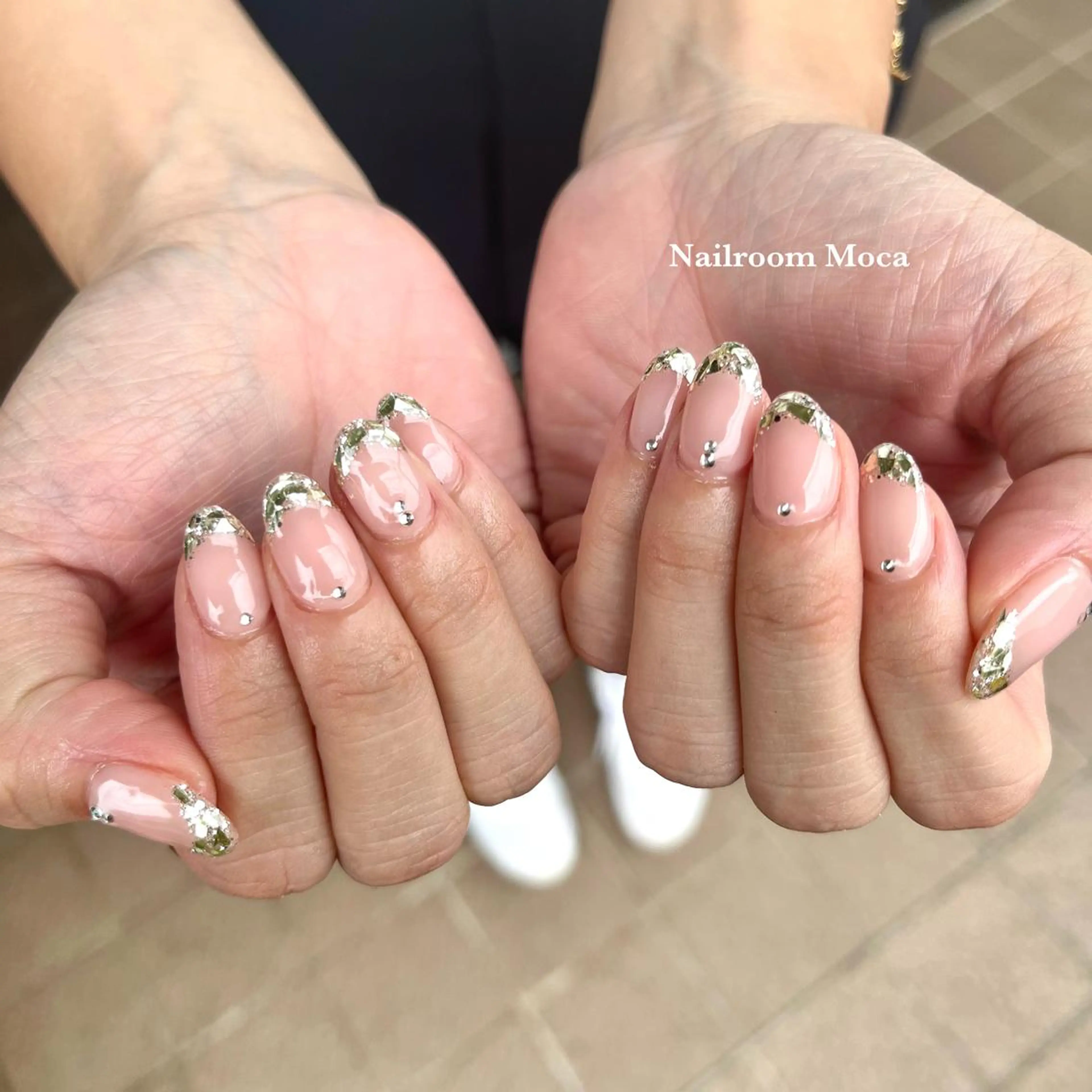 ネイル フレンチネイル ガラスフレンチ 氷ネイル・うるうるネイル ハンドネイル Nailroom Mocaのネイルデザイン