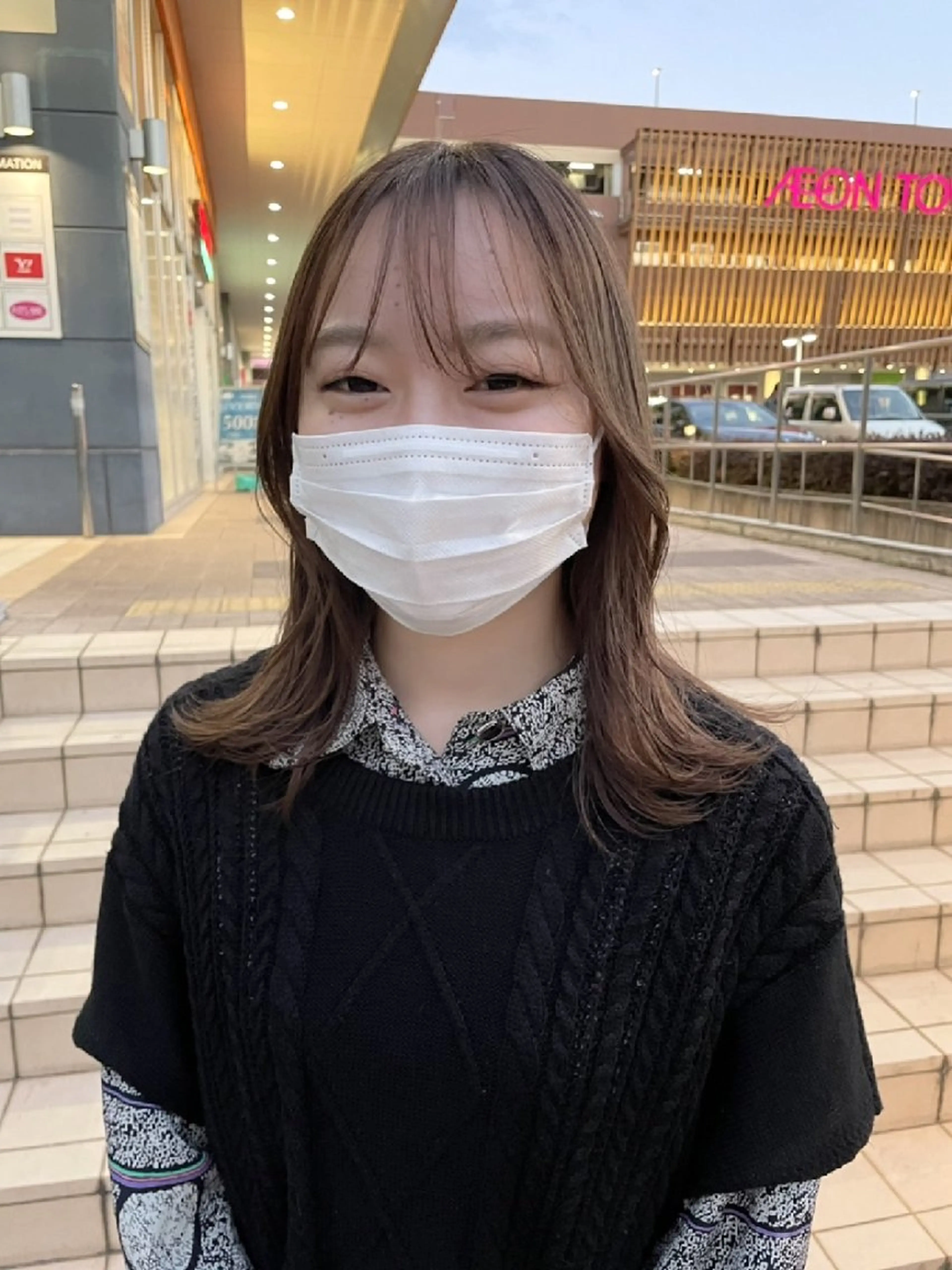 ミディアム カラー パーマ 森本 天翔 (もりもとつばさ)のヘアスタイル