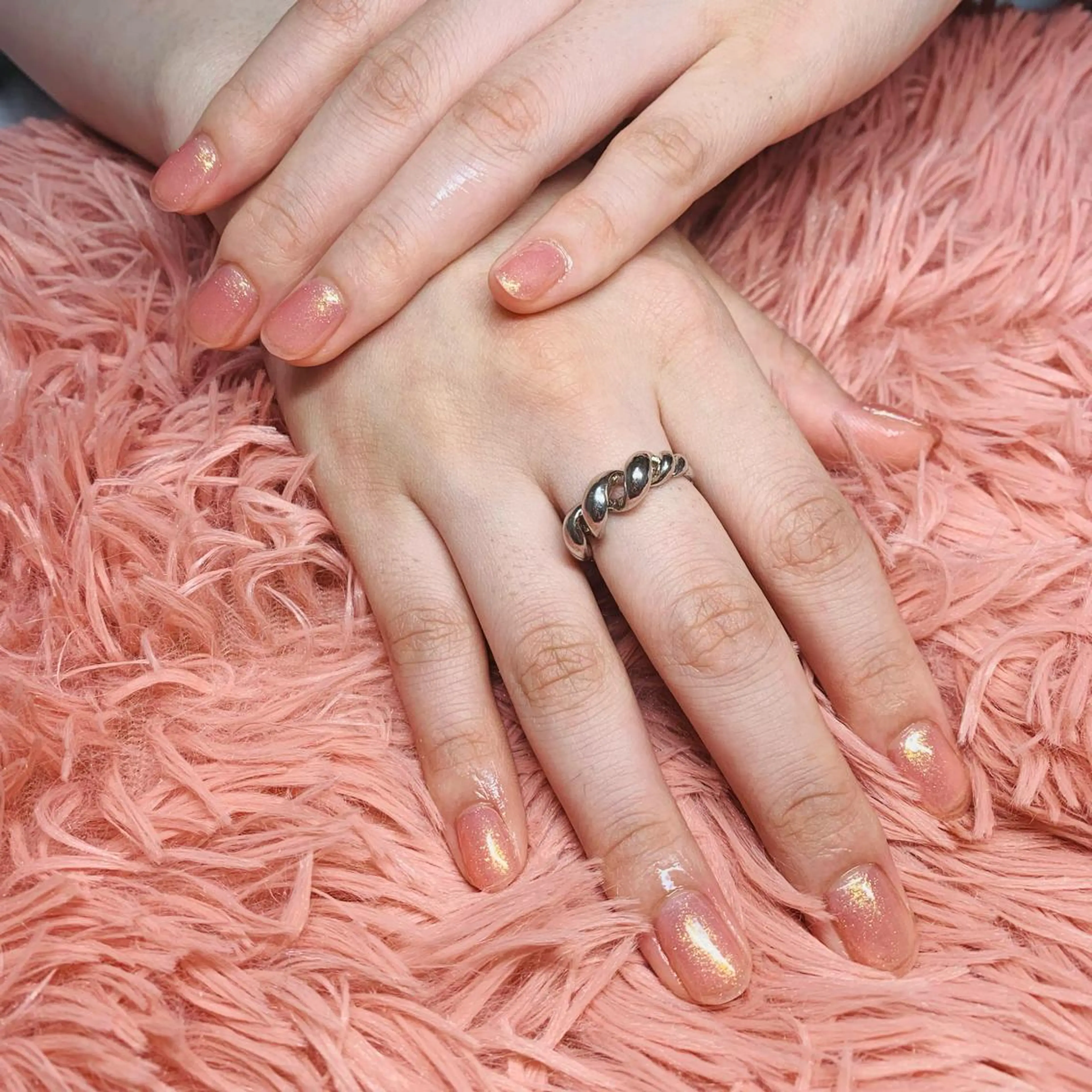 ネイル アートネイル オーロラネイル ジェルネイル キラキラネイル ラメ(グリッター) Nailsalon Spina 琴美のネイルデザイン
