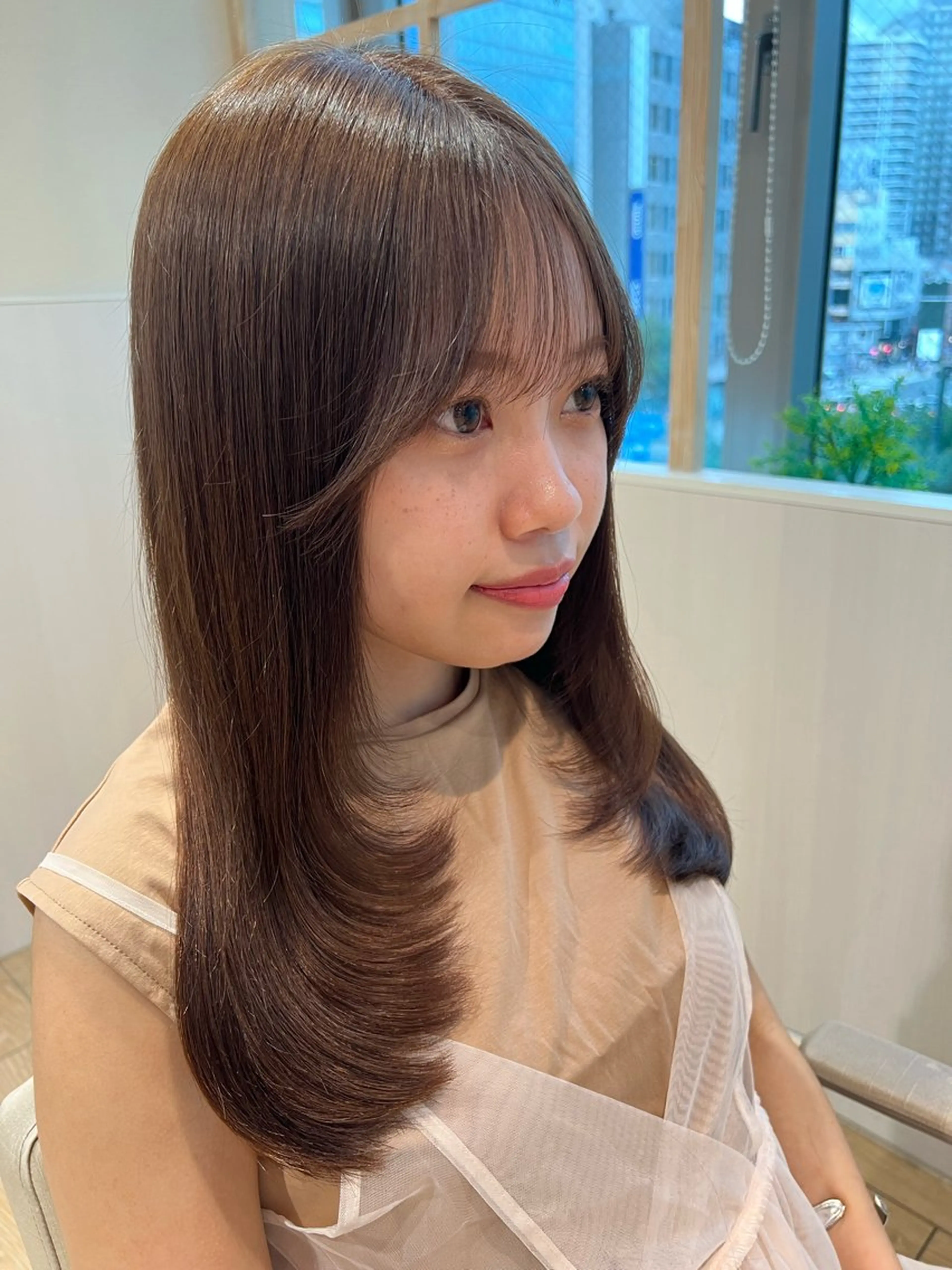 セミロング カラー レイヤーカット カット ヘアカラー トリートメント 顔周り/くびれヘア 韓国ヘア💕風間るなのヘアスタイル