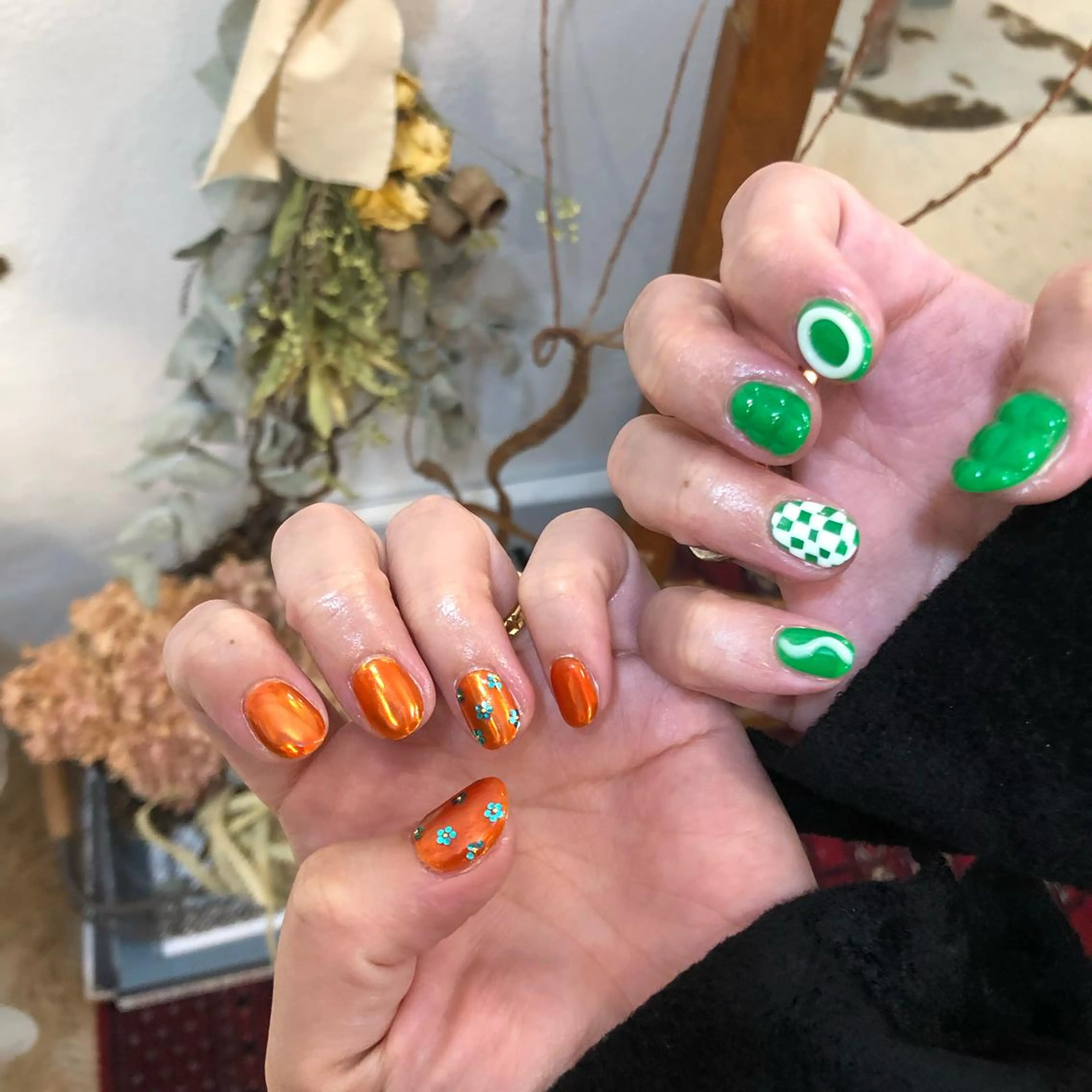 ネイル ハンドネイル フットネイル ハンドケア Nes.Nail所属・Miyagi Asamiのネイルデザイン