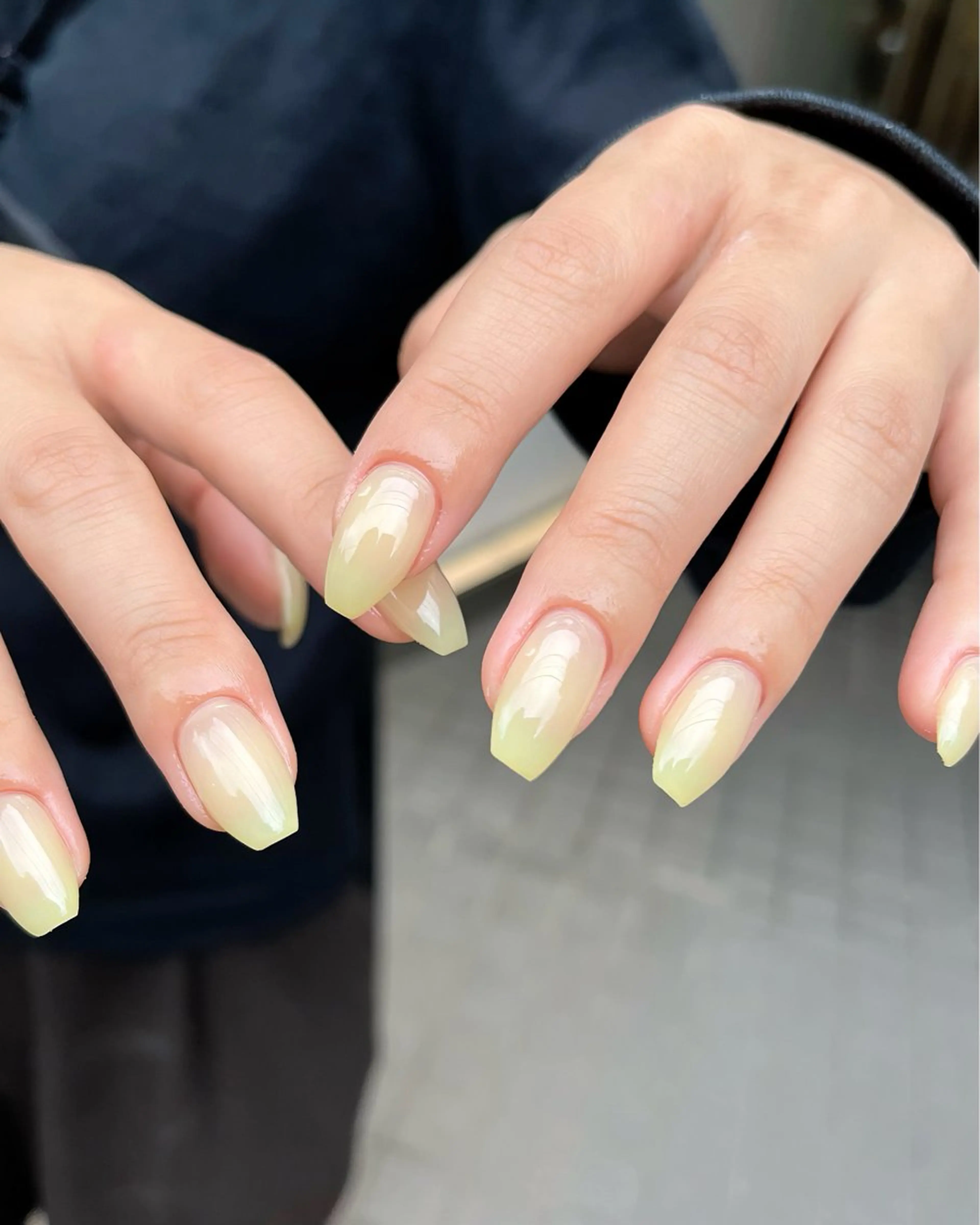 ネイル チークネイル フラッシュネイル ハート 水色 ミラーネイル ハンドネイル ハンドケア 🫧OPELIA NAIL渋谷🫧のネイルデザイン