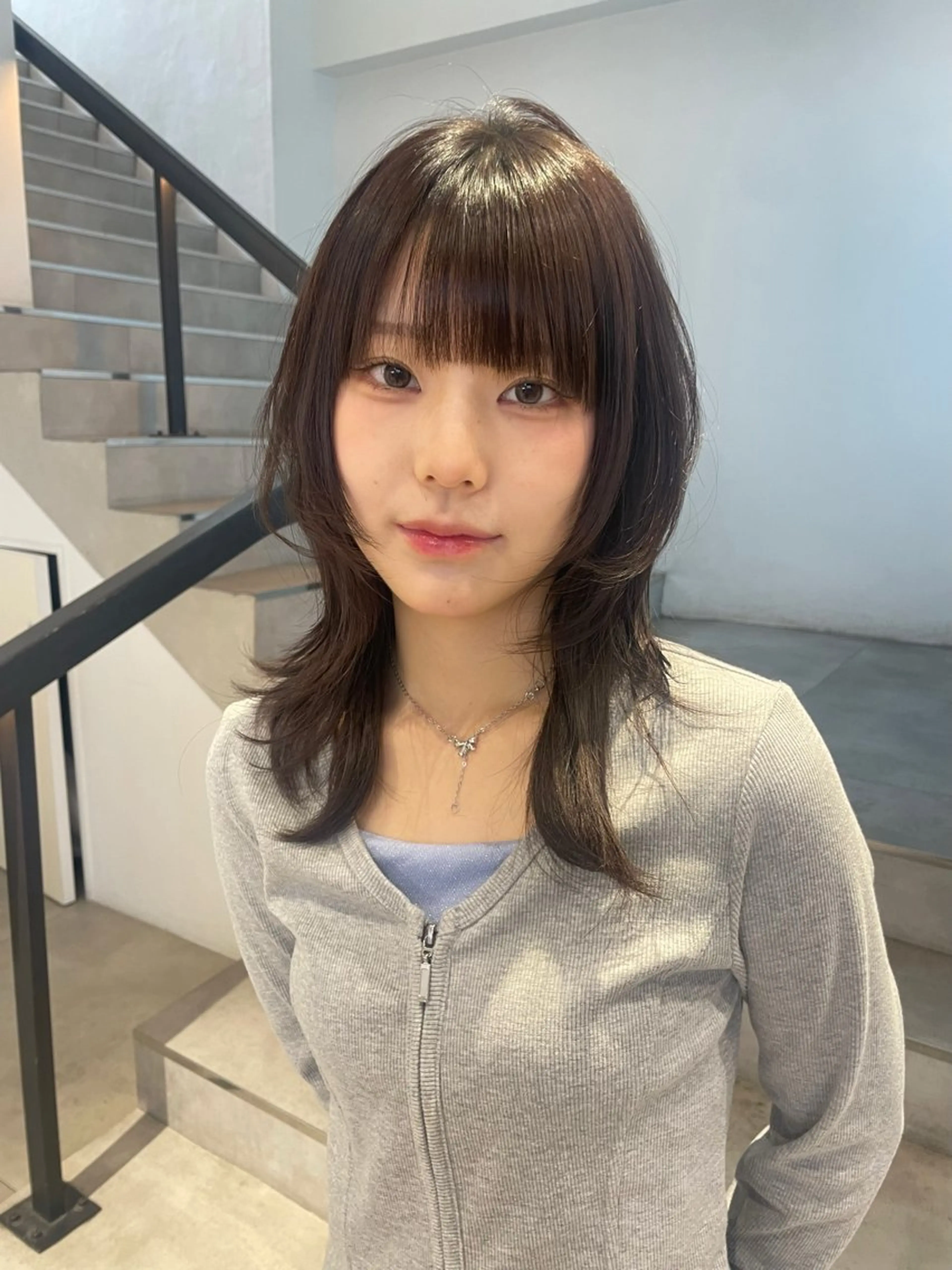 ミディアム ハイトーン🦴/ レイヤー🩻SENAのヘアスタイル