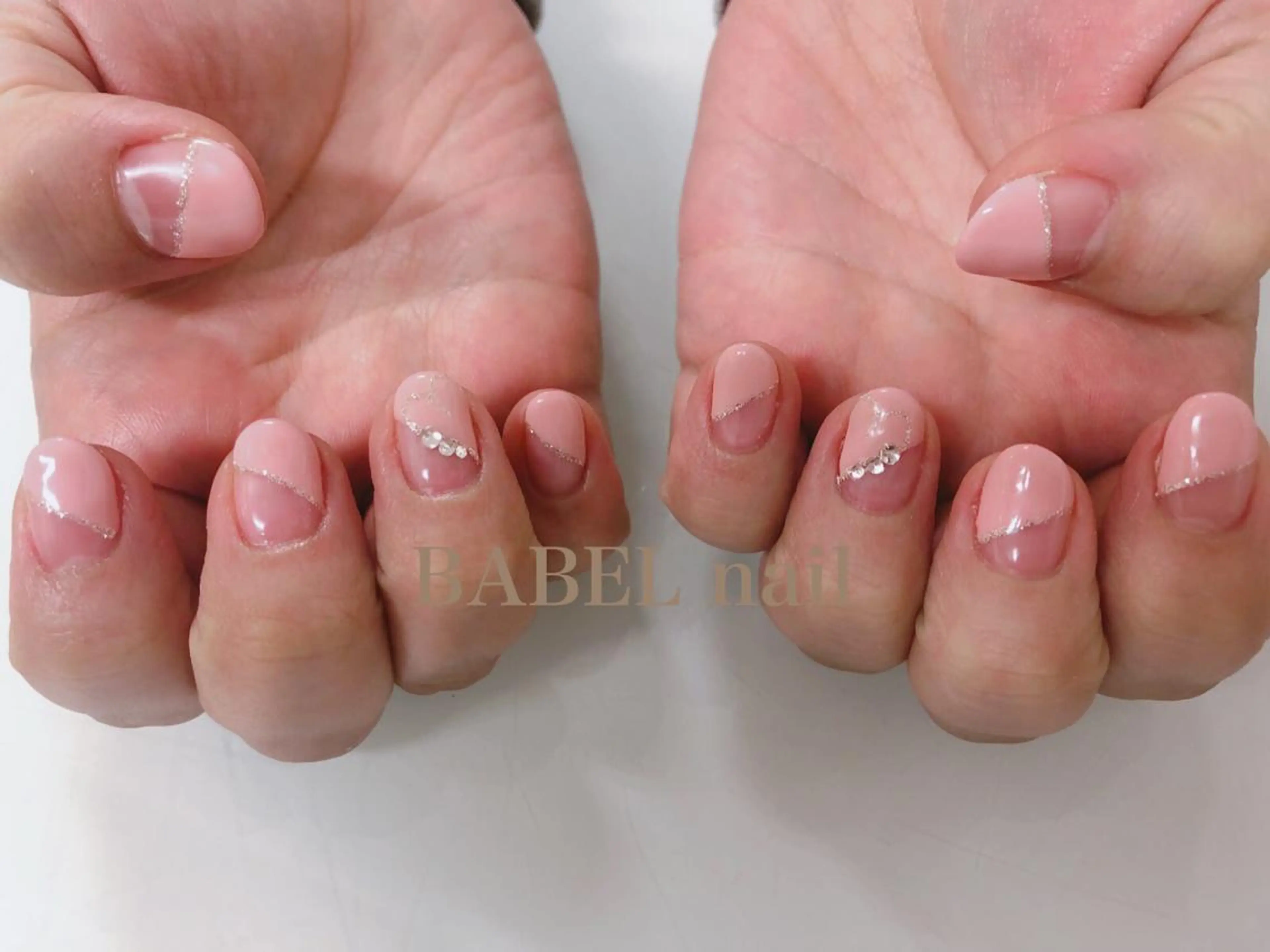 ネイル BABELバベル所属・江戸川橋✨BABEL 【バベル】大人可愛いのネイルデザイン