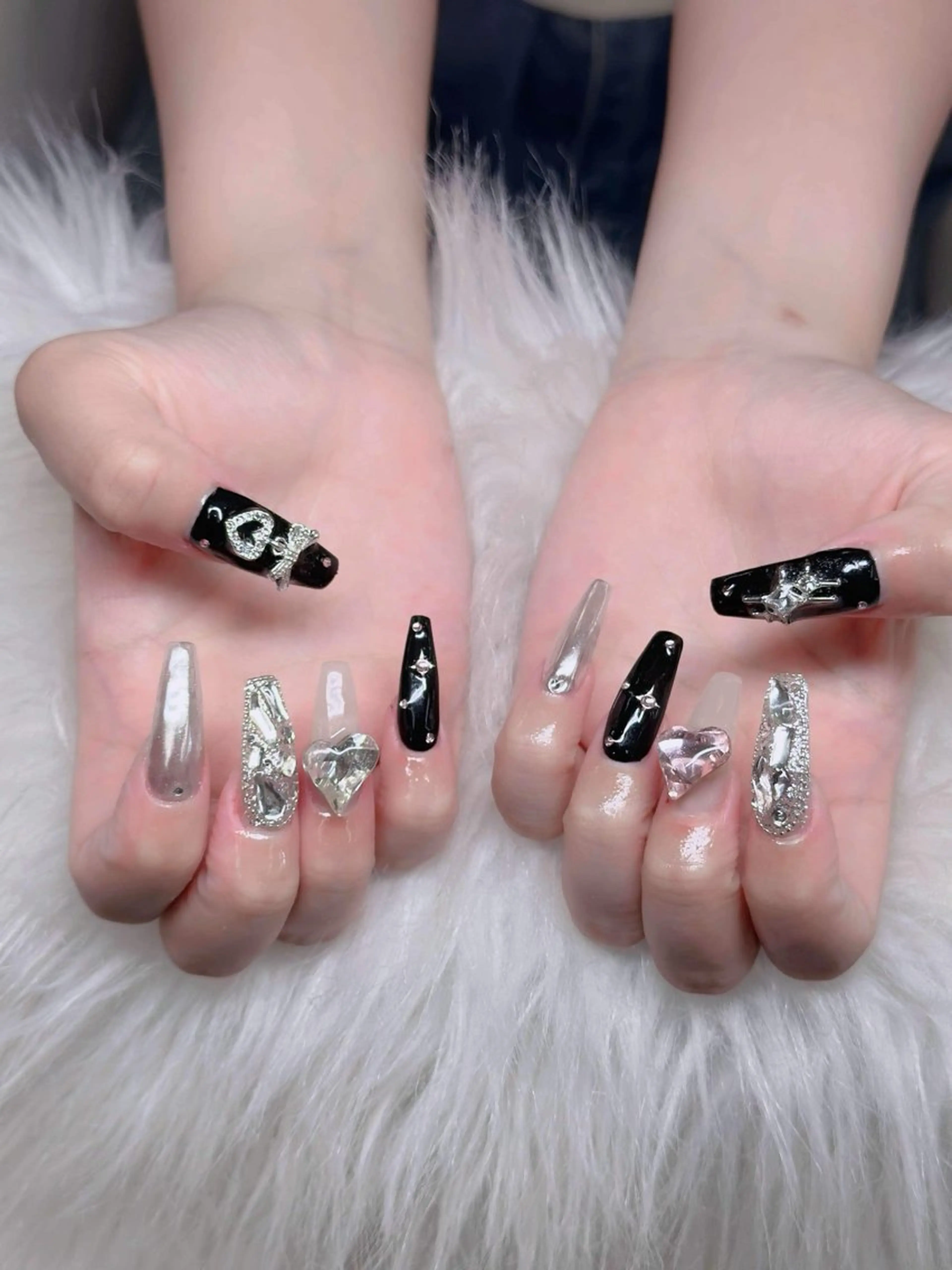 ネイル ジェルネイル 韓国ネイル マグネットネイル ネイルチップ 冬ネイル Lenie Nailのネイルデザイン
