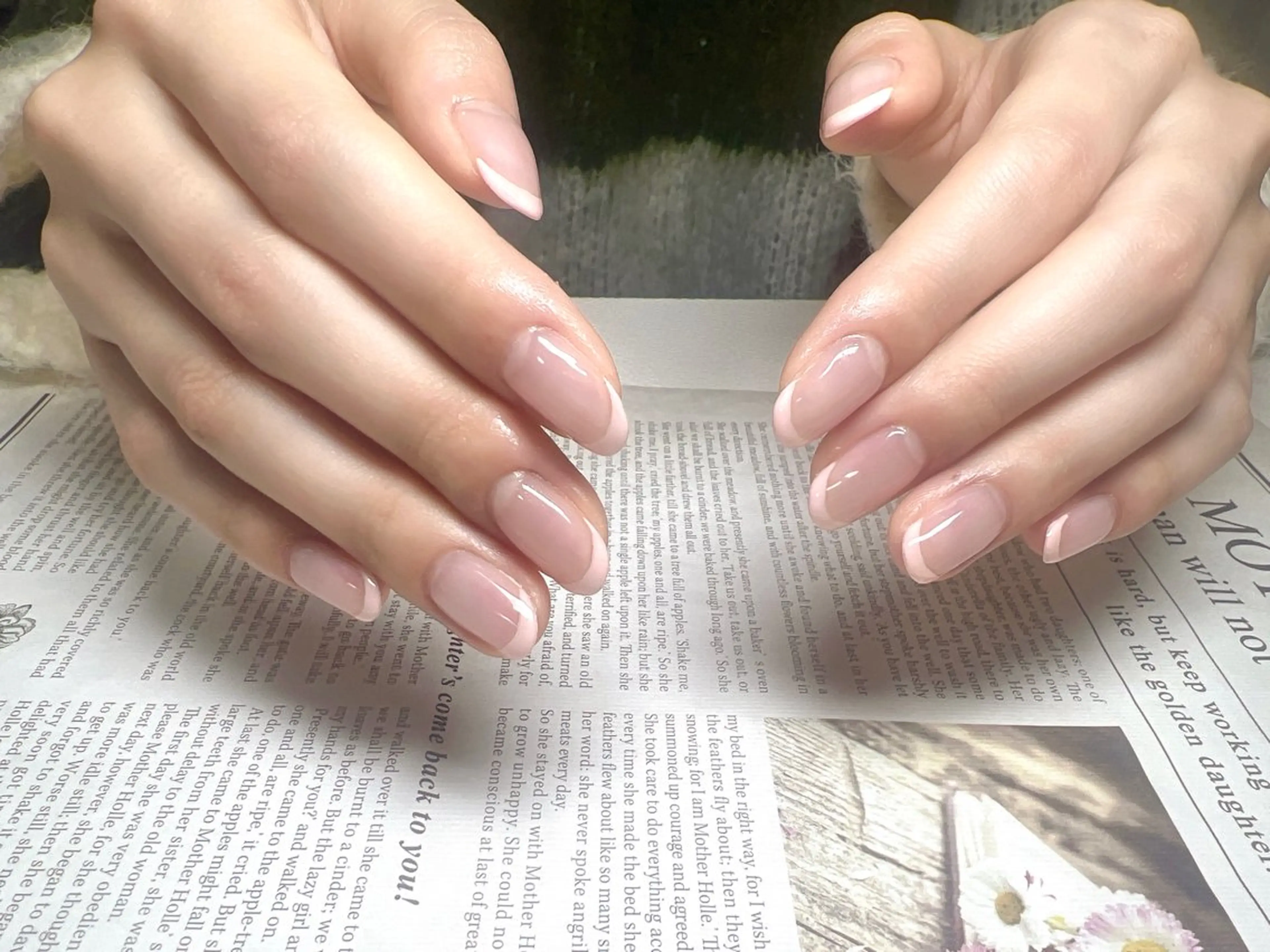 （ソフトジェルオフ有り）フレンチネイル💅（クリアベース）の写真