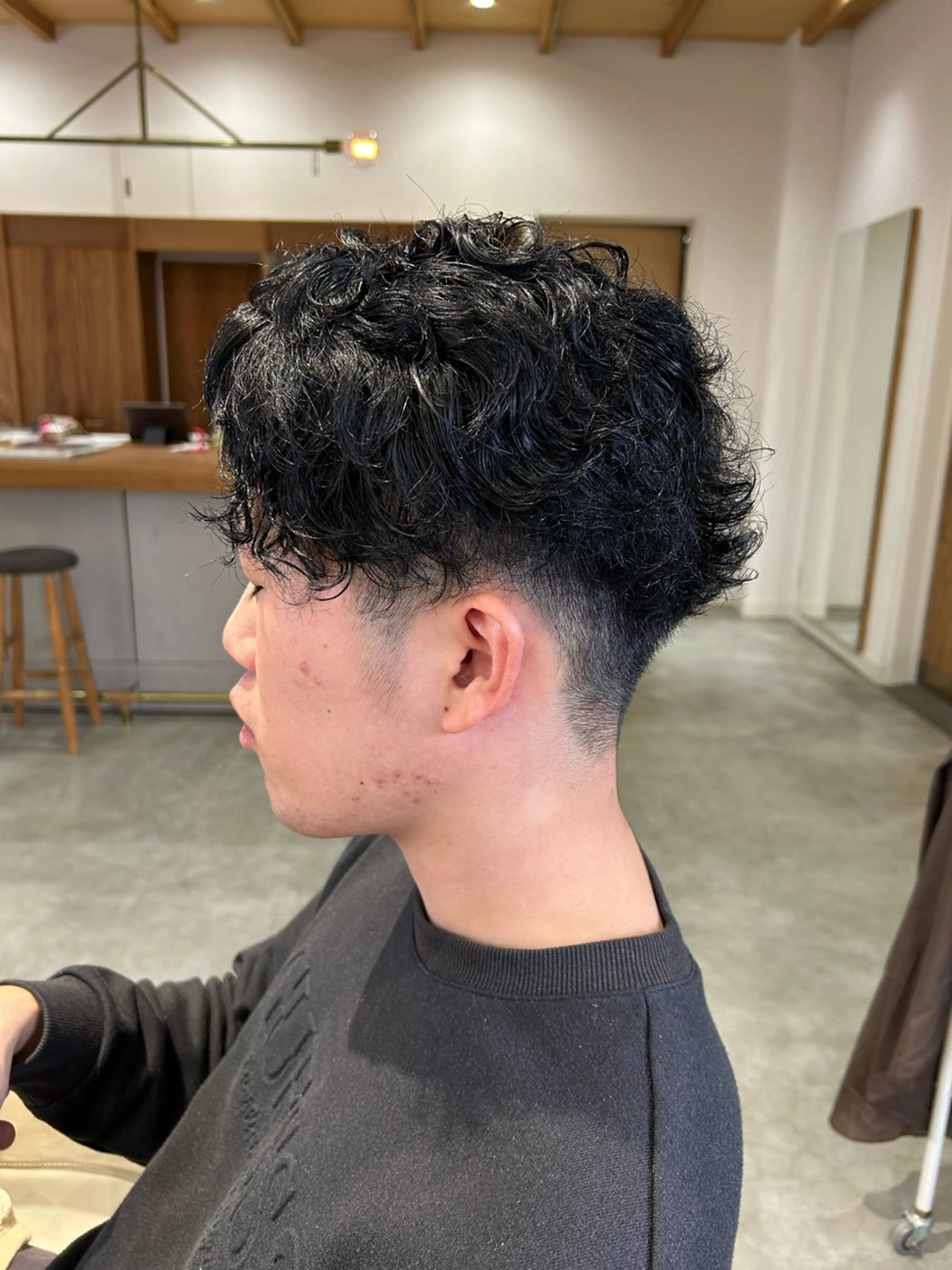 ショート カラー パーマ メンズ メンズパーマ 黒髪 カット パーマ 佐藤悠生/ メンズカット．パーマのヘアスタイル