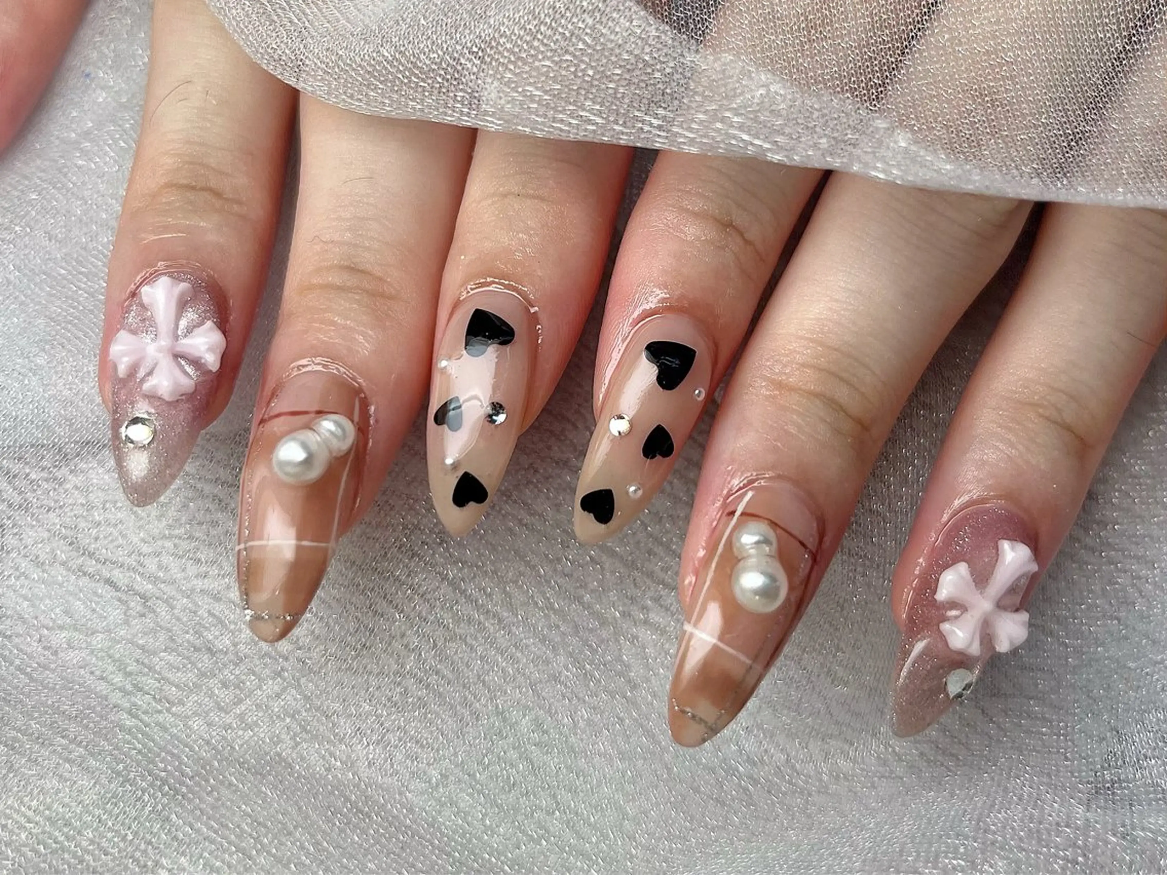 ネイル マグネットネイル ハンドネイル Queennail 北堀江Yumiのネイルデザイン