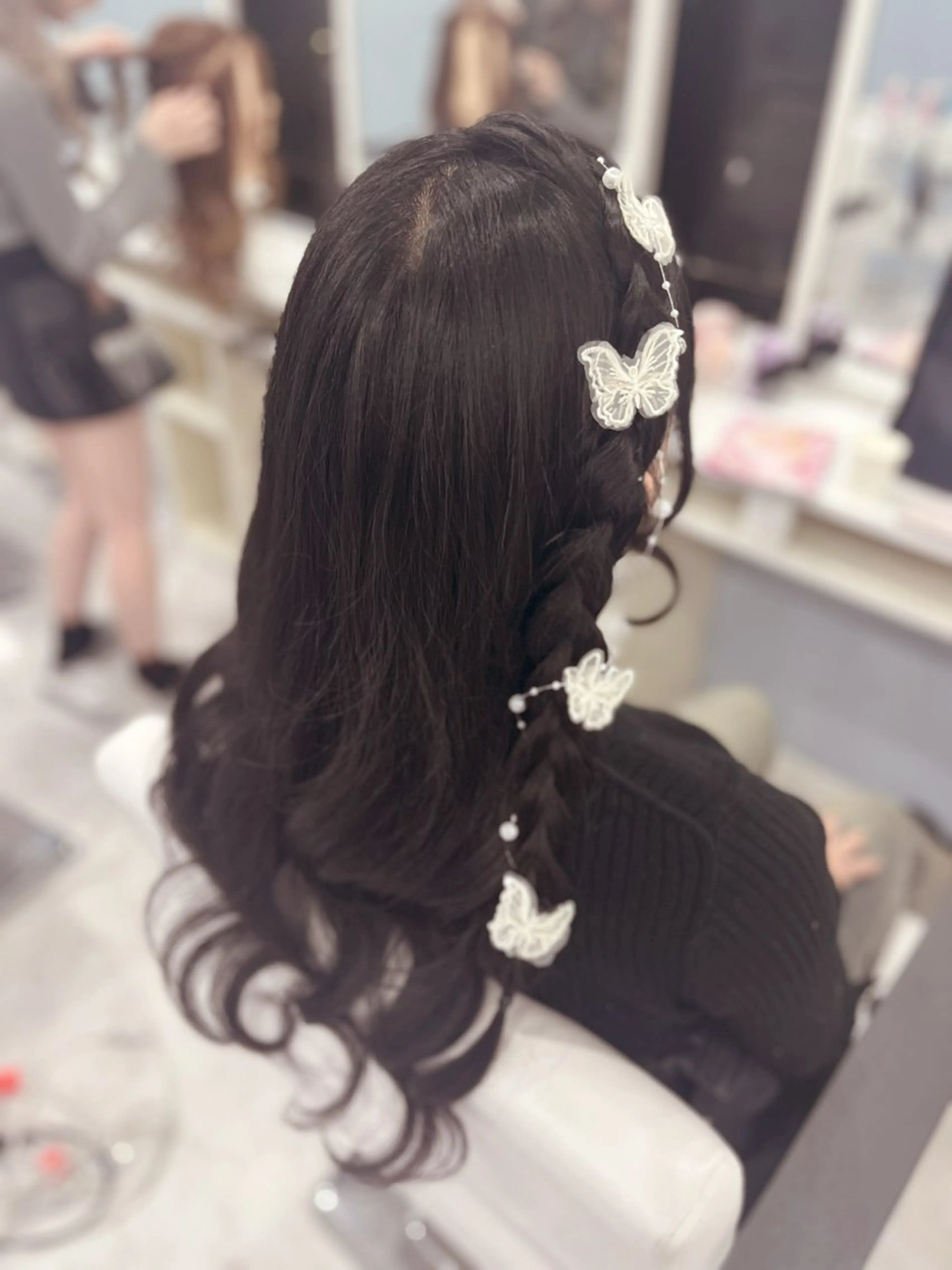ロング ヘアアレンジ 岡本 葵朱花のヘアスタイル