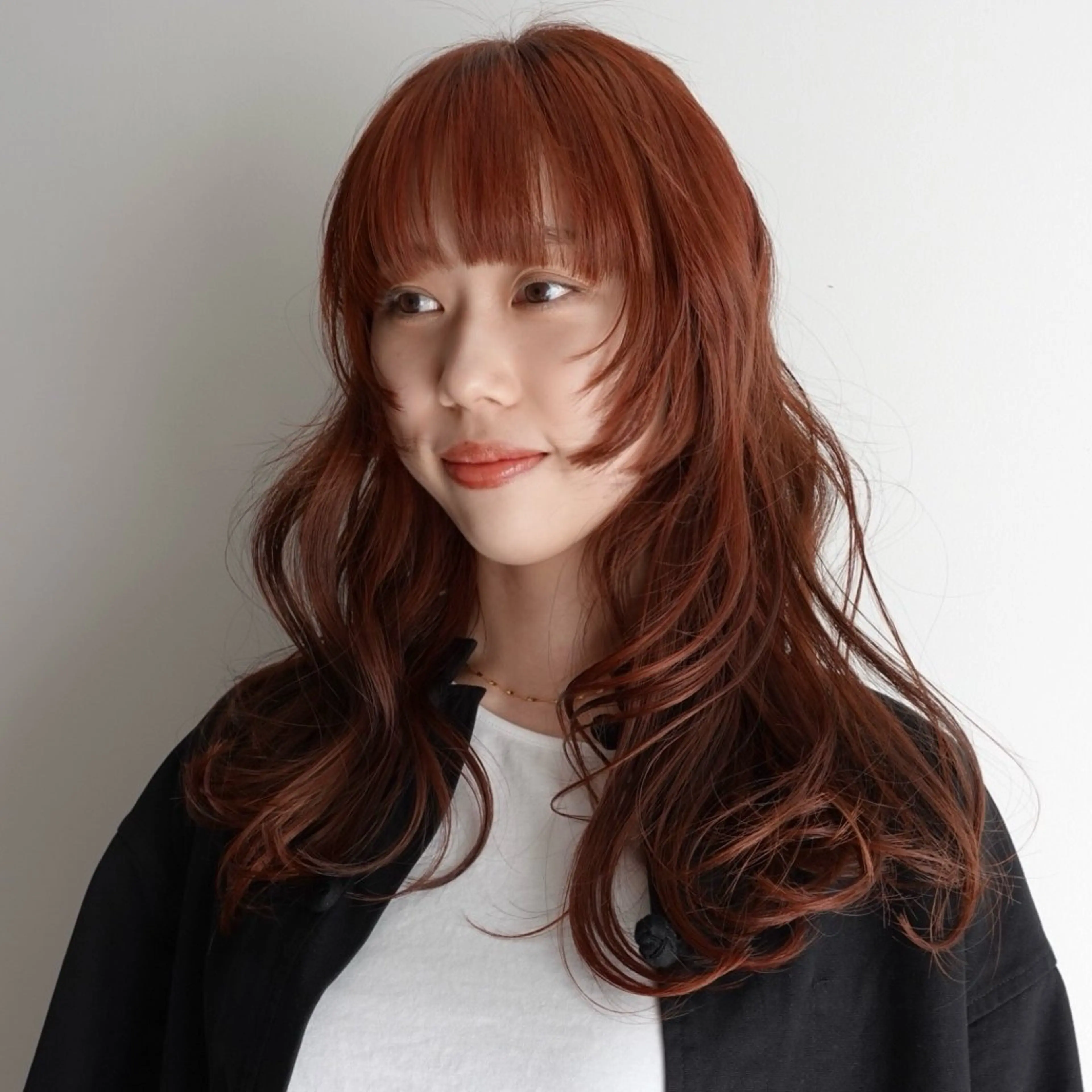 セミロング カラー ヘアアレンジ セミロングパーマ ブリーチ ダブルカラー ハイトーンカラー ブリーチなしカラー カット ヘアカラー 🌐サトウ リョウ🌐のヘアスタイル
