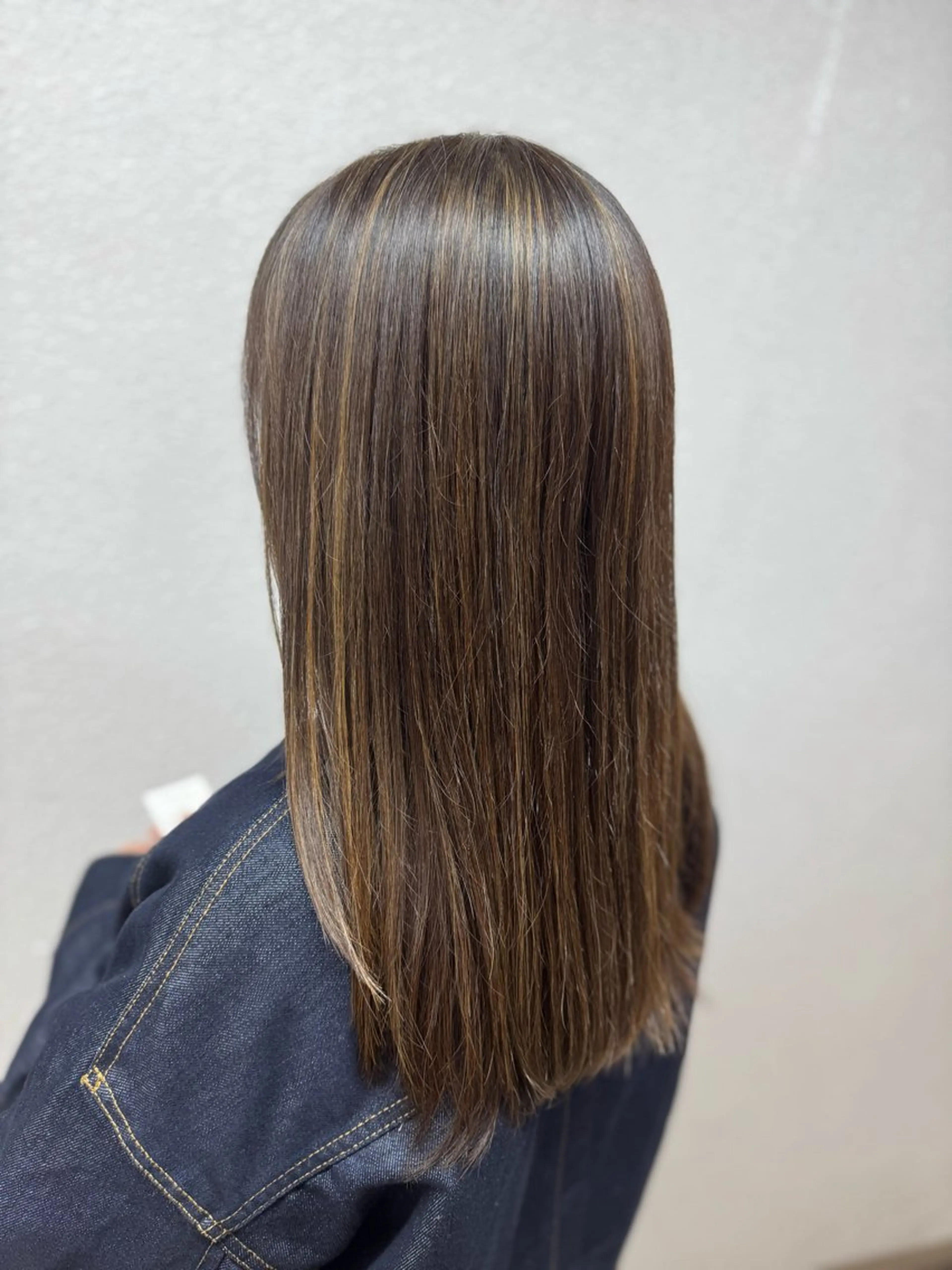 ロング カラー カット ヘアカラー 箕畑 麗菜のヘアスタイル