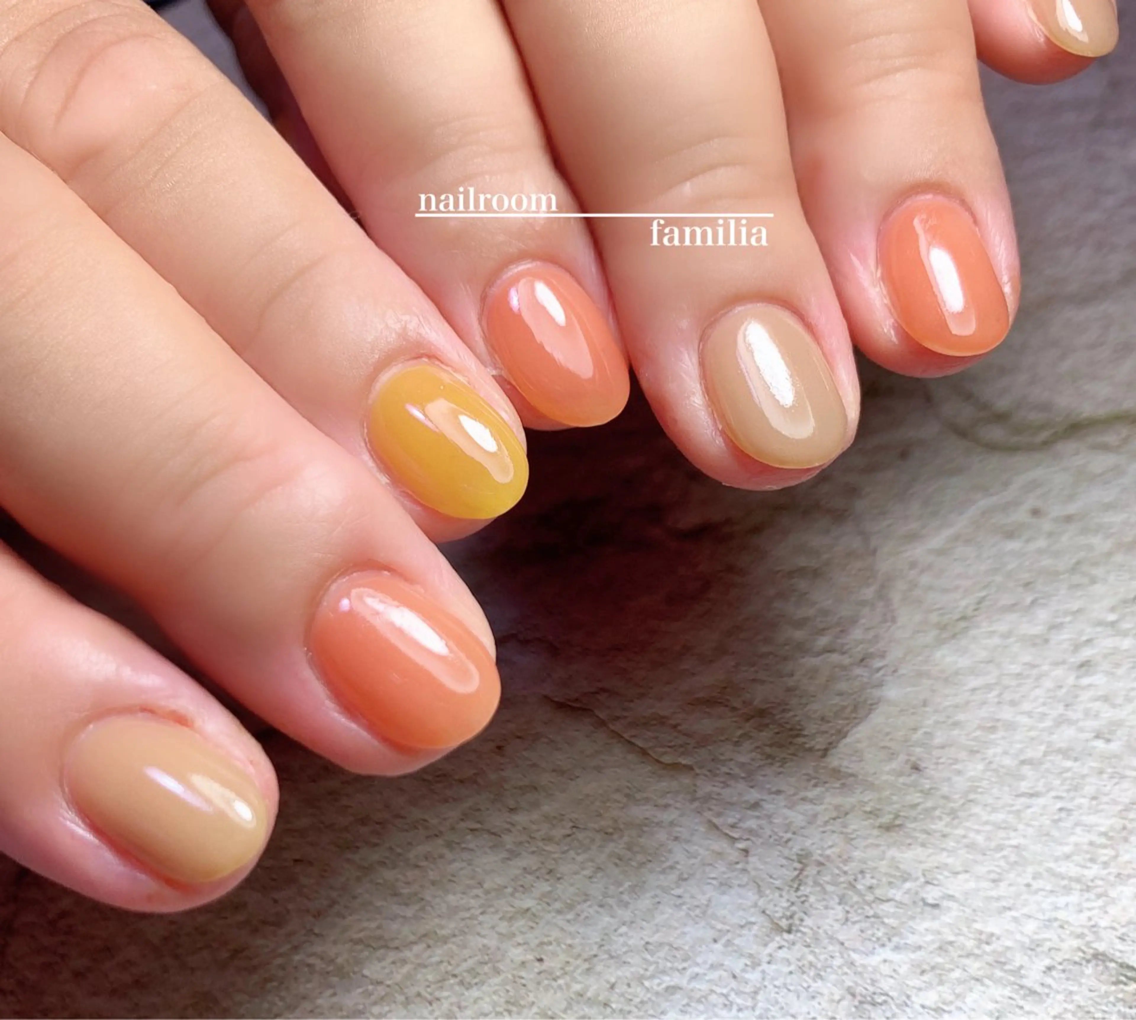 ネイル ハンドネイル -nailroom- familiaのネイルデザイン