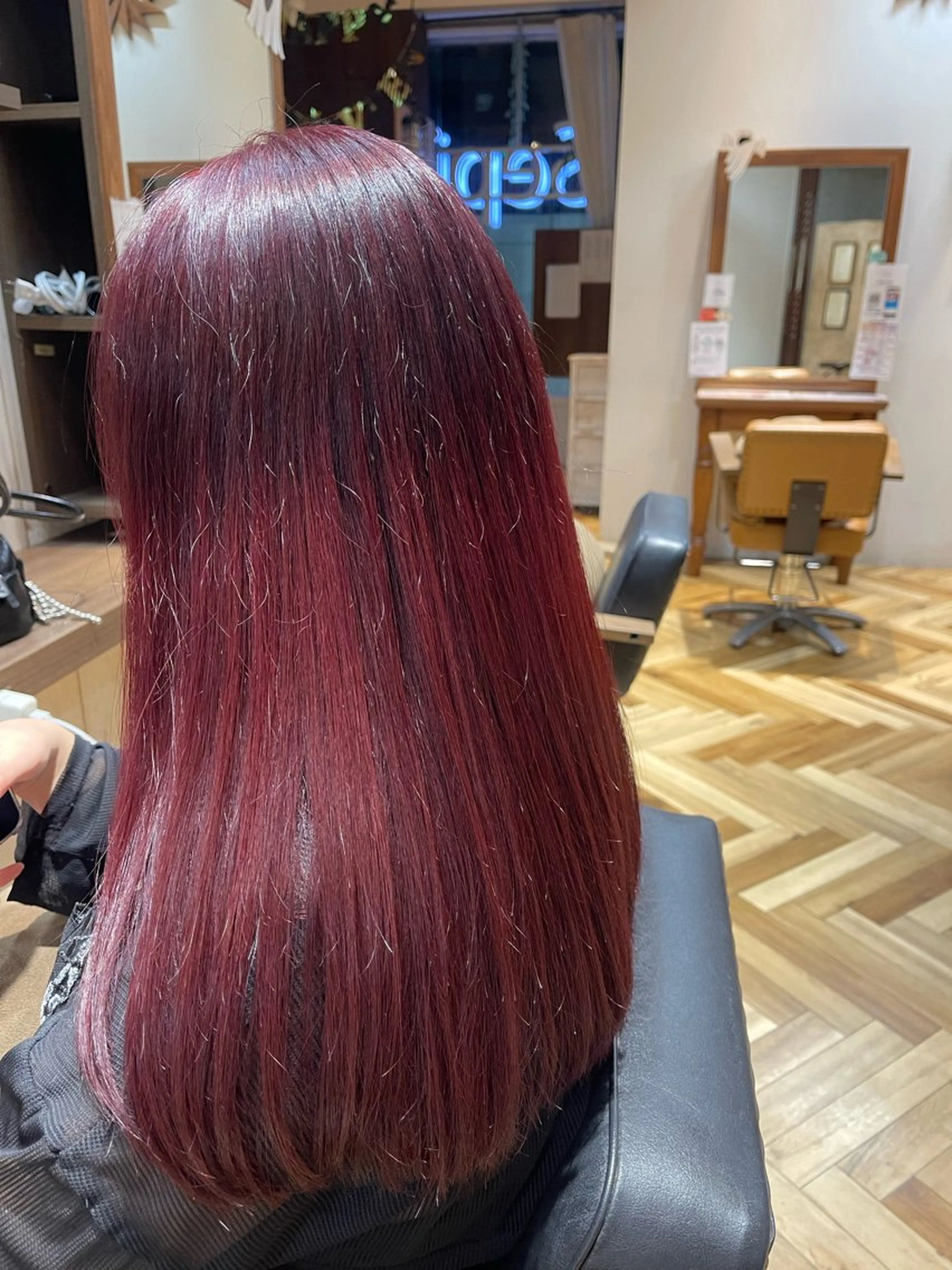 ミディアム カラー カット ヘアカラー セピアージュアン所属・バヤラー バイガルマーのヘアスタイル