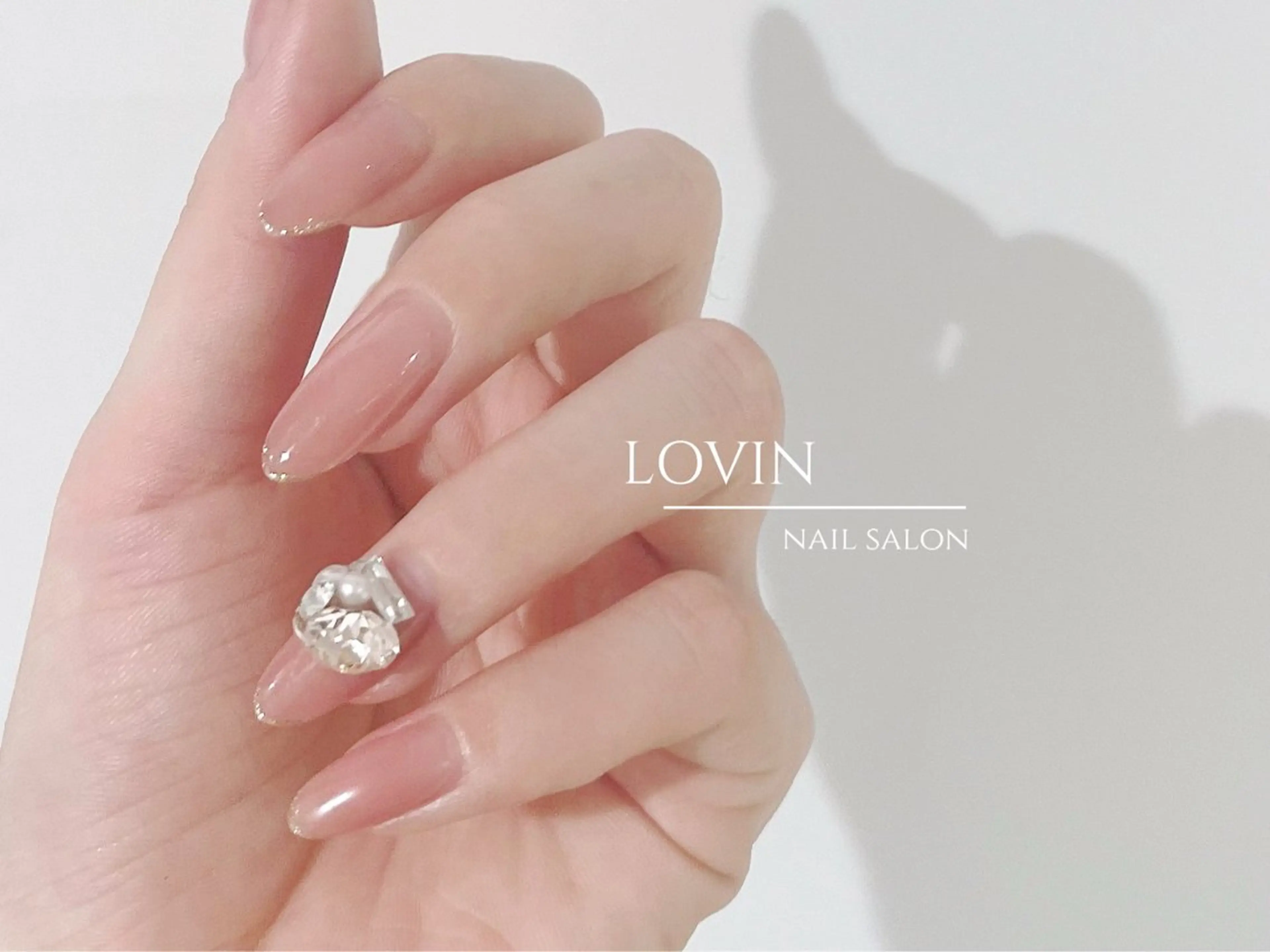 ネイル フレンチネイル ハンドネイル Lovinなんばスカイオ店所属・Shikata Asukaのネイルデザイン