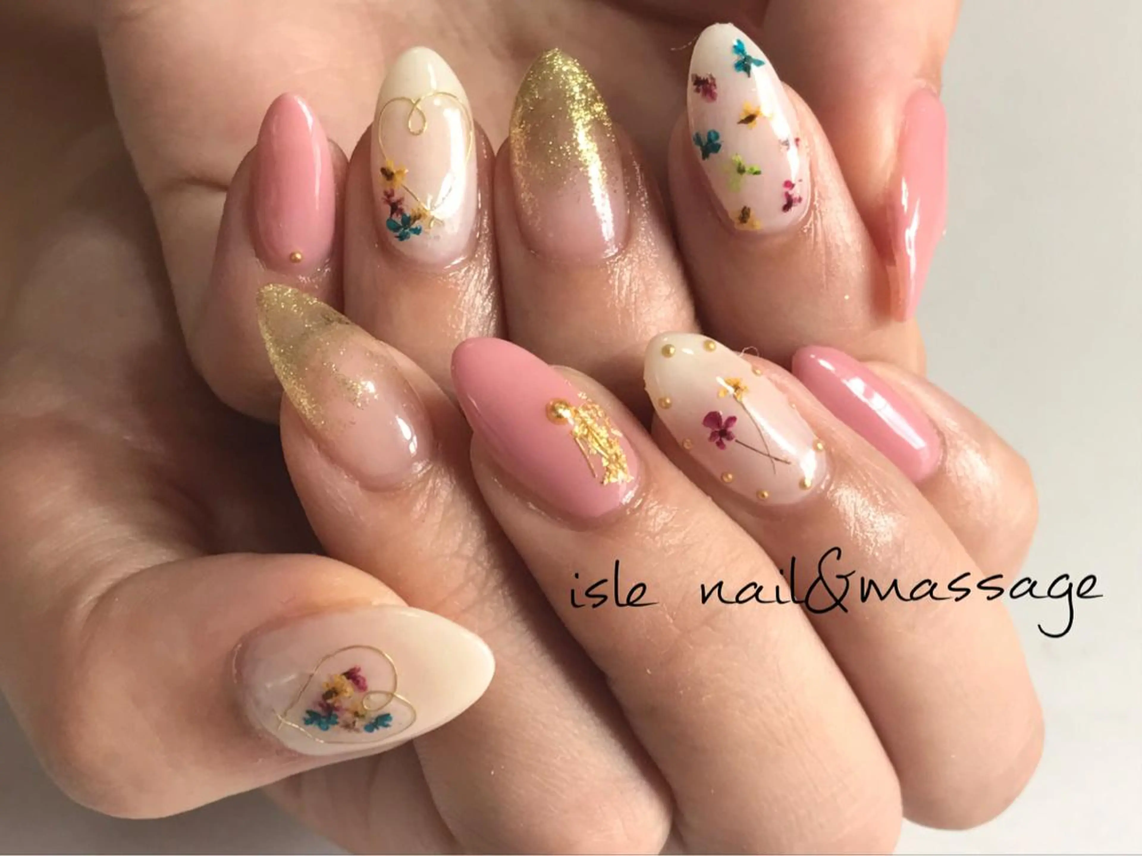 ネイル isle 巻き爪・フットケア専門店所属・【巻き爪・フットケア 専門店】SAKI🕊のネイルデザイン