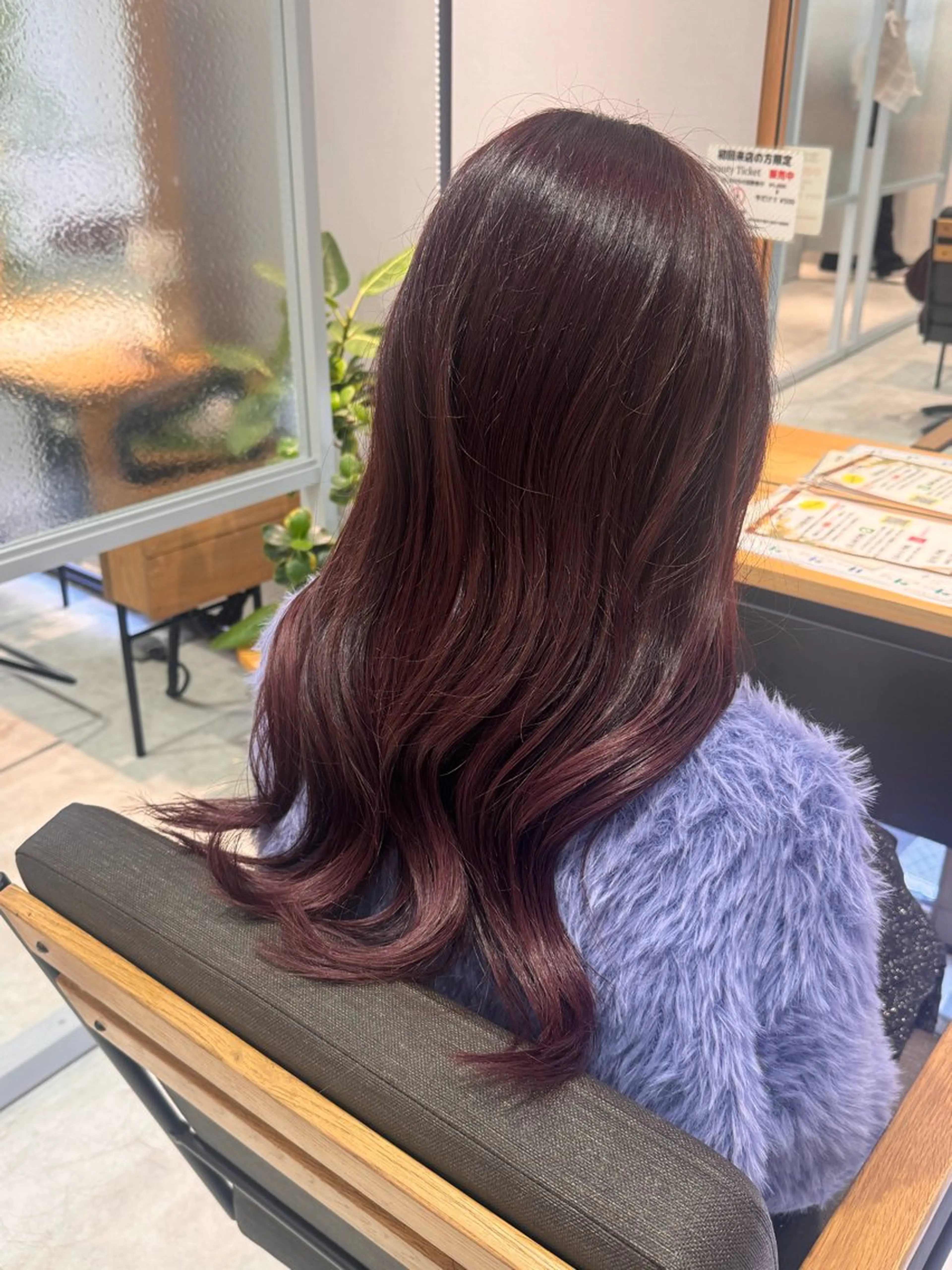 ロング カット ヘアカラー 大人可愛い韓国ヘア 🩵miyu✨️のヘアスタイル