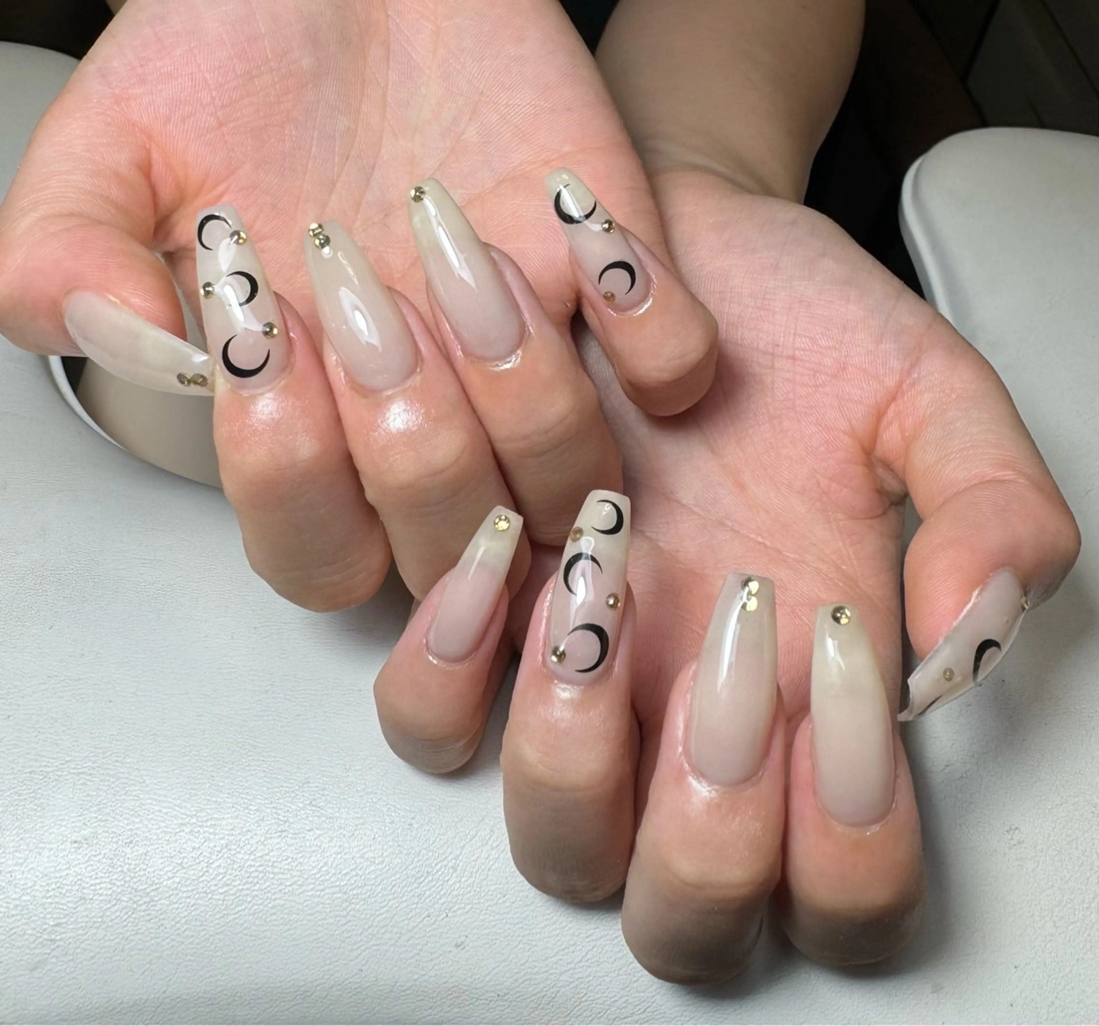 ネイル ハンドネイル ain nailのネイルデザイン