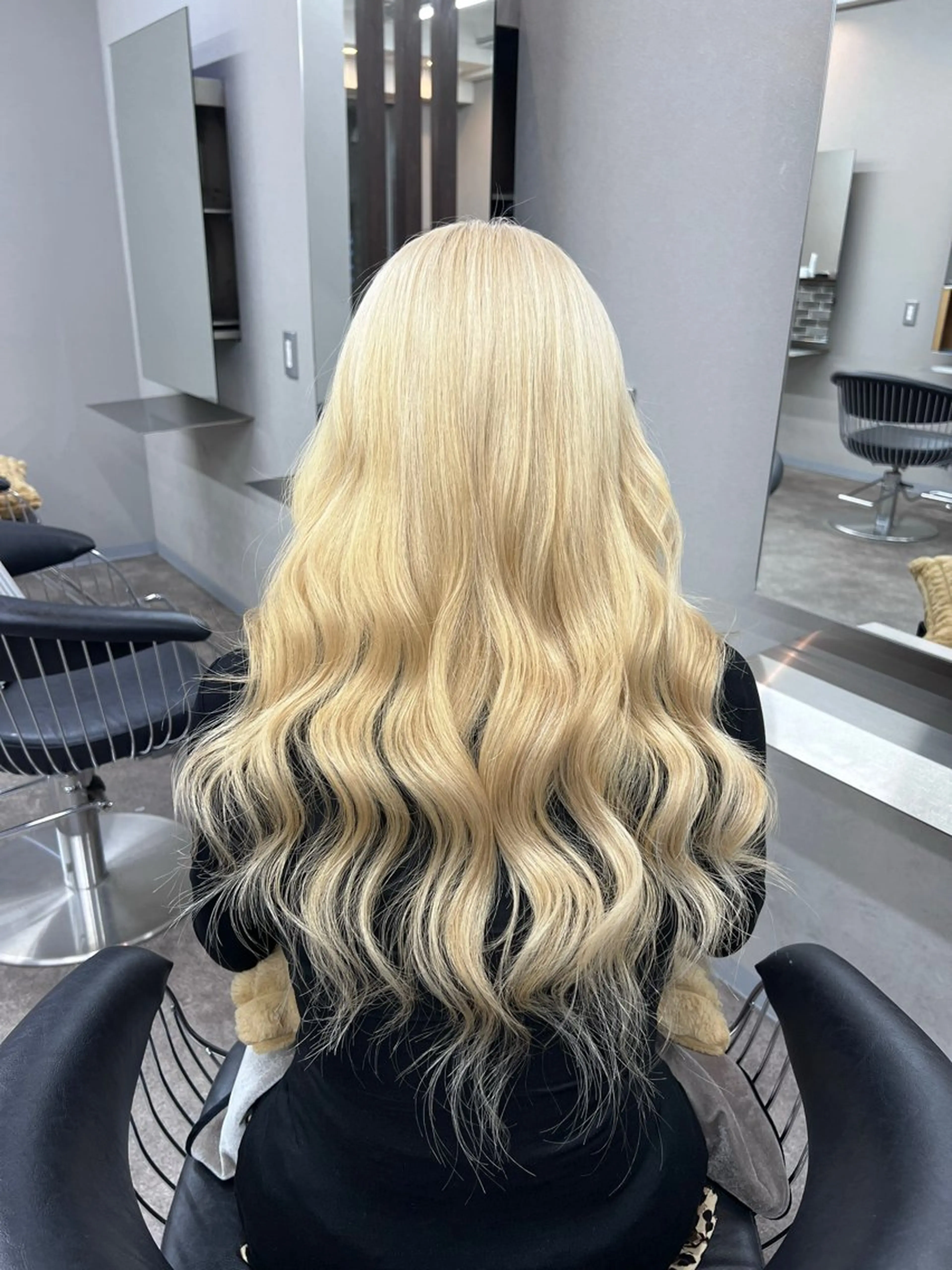 ロング ヘアカラー ブリーチ・エクステ 🎀メイのヘアスタイル