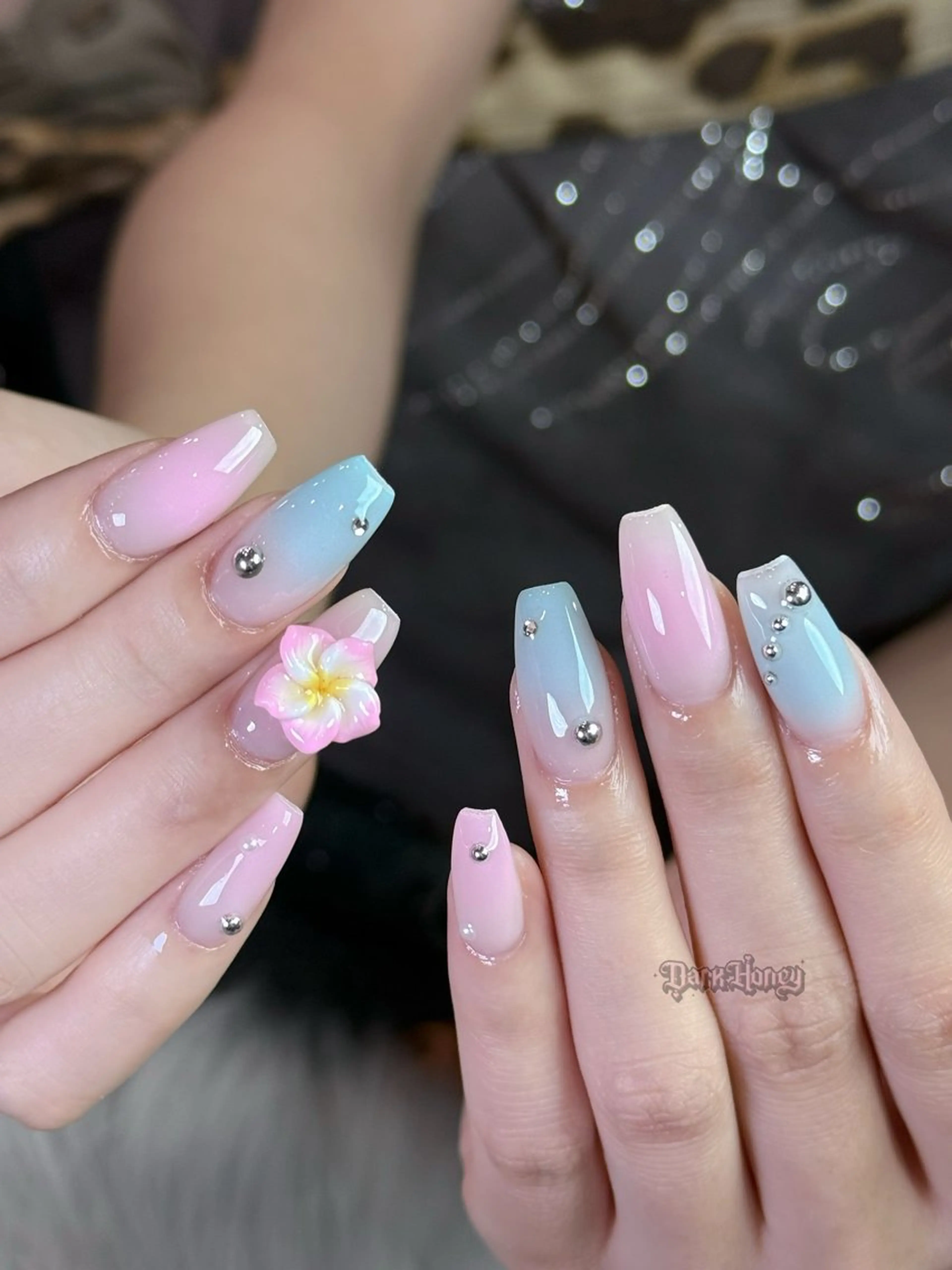 人気メニュー🎀自爪アート少しめのシンプルデザイン✨💕の写真