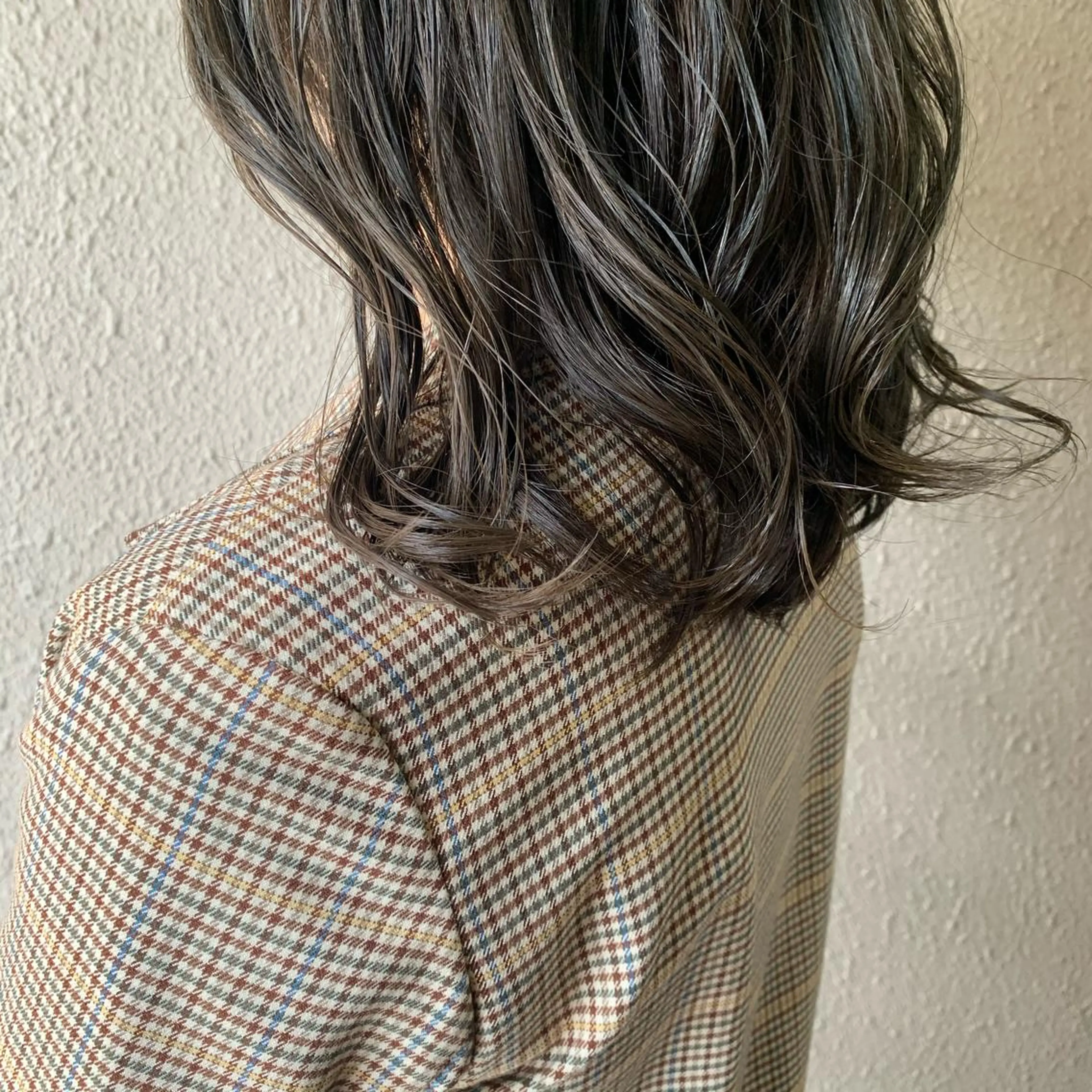 セミロング カラー オリーブカラー chouette/ 根本優希のヘアスタイル