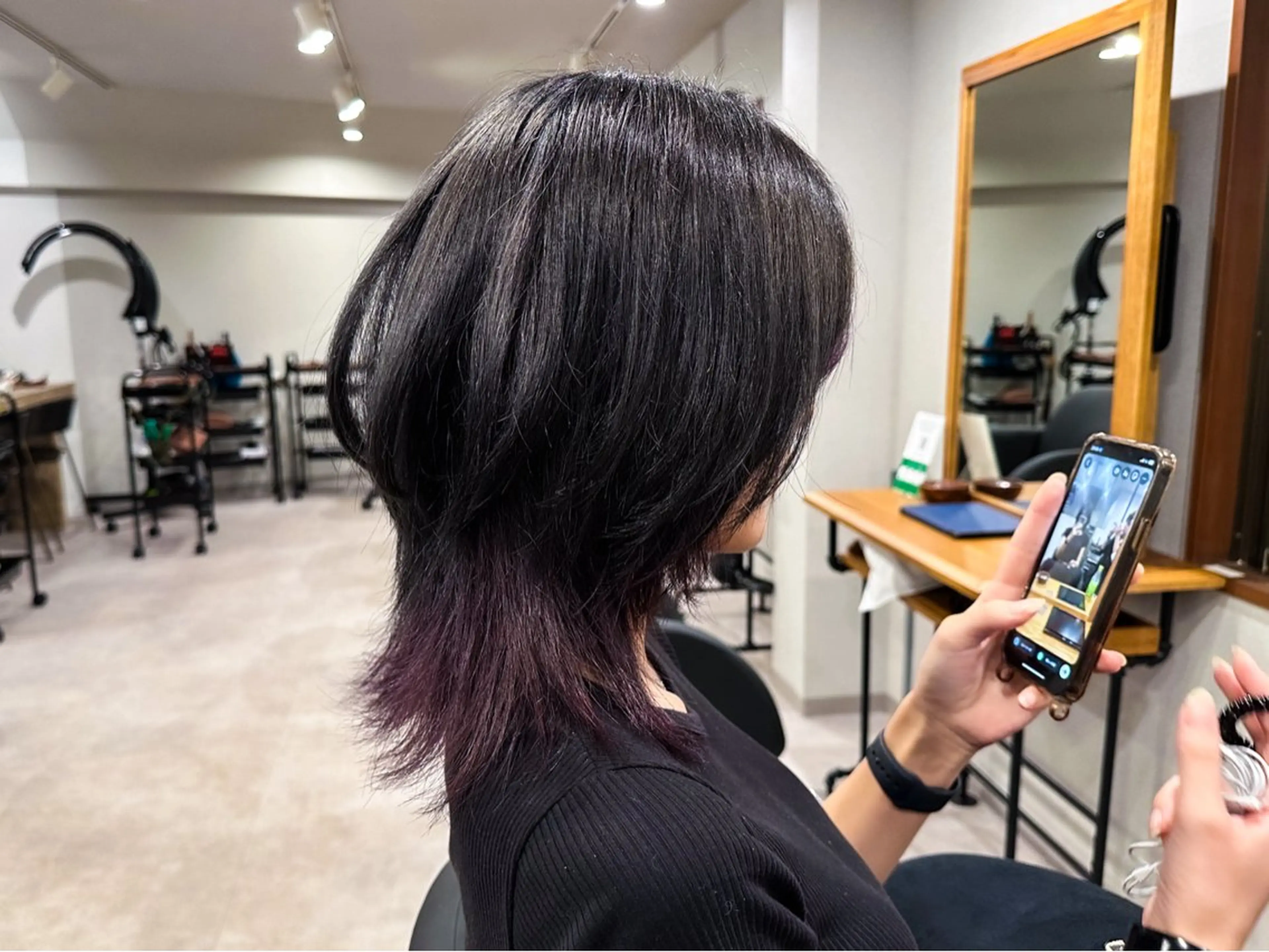 ミディアム カラー インナーカラー ラベンダーカラー ピンクカラー ピンクラベンダー affect 上大岡所属・《ブリーチカラー / 縮毛矯正》坂本爽のヘアスタイル
