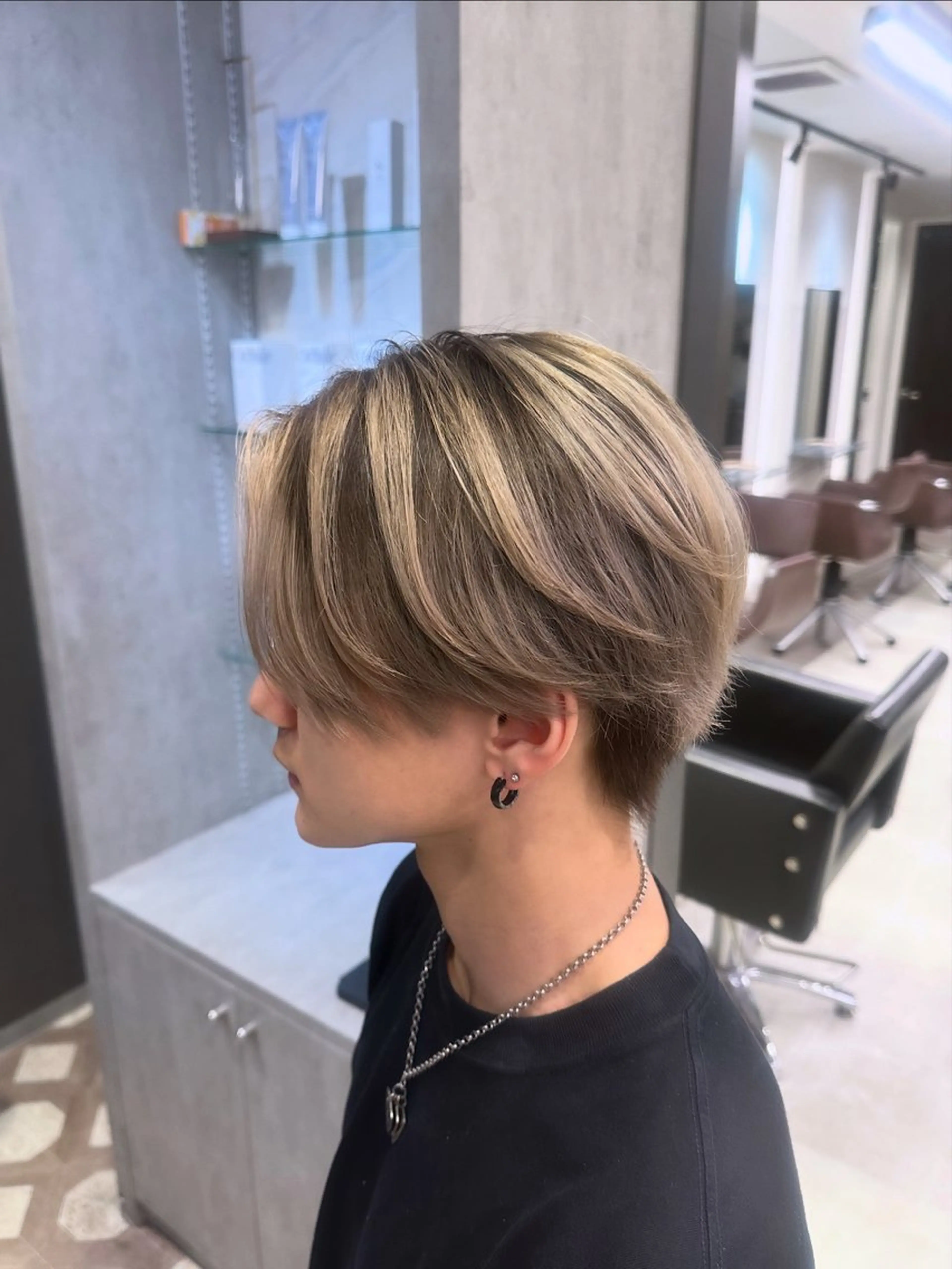 ミディアム カラー メンズ ヘアカラー トリートメント バレイヤージュ/ ミルクティーベージュのヘアスタイル