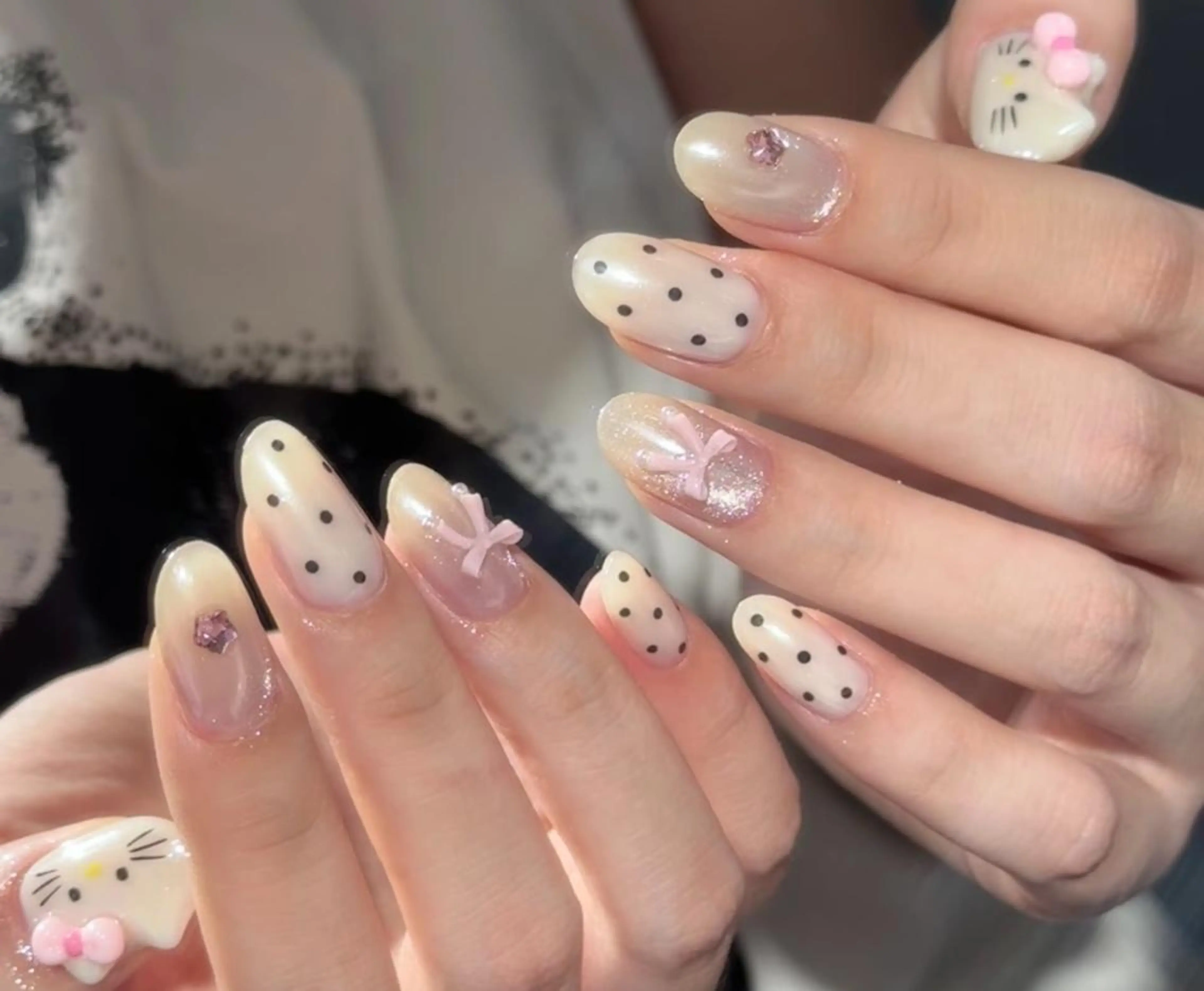 ネイル ハンドネイル エ リのネイルデザイン