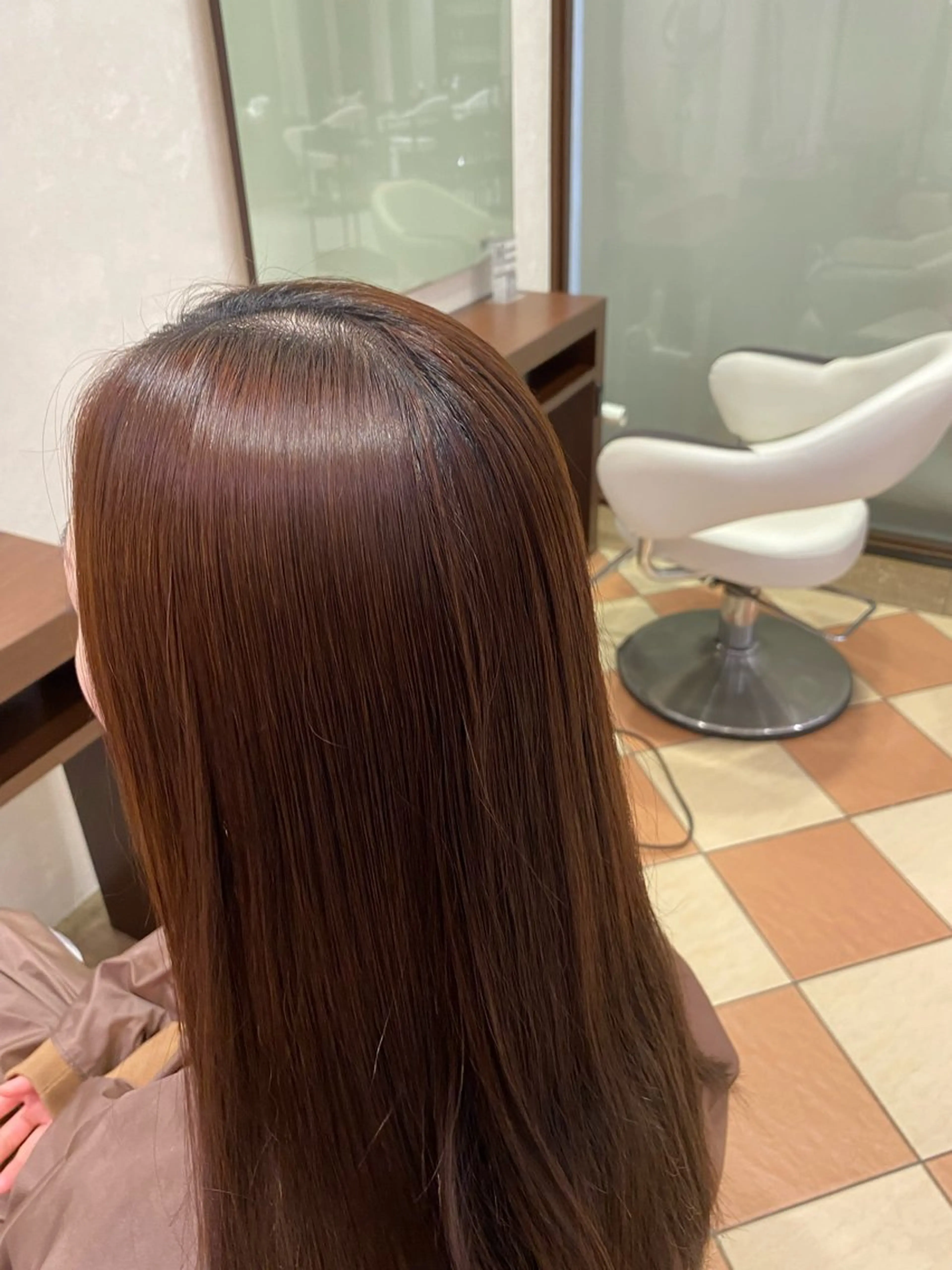 ロング 他店で断られた方歓迎 ブリーチ縮毛矯正のヘアスタイル