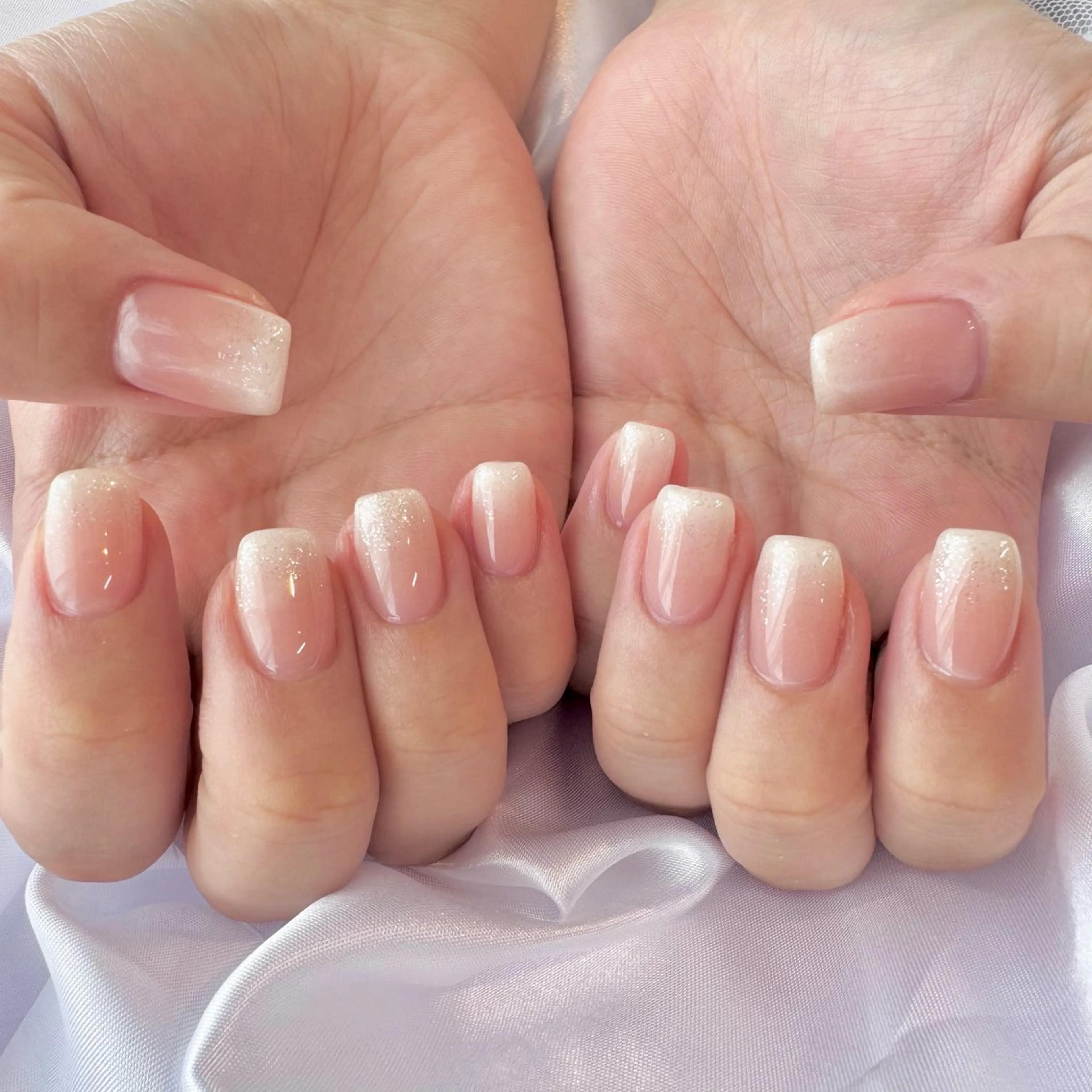 ネイル ホワイト ハンドネイル nail salon e'mu💐のネイルデザイン