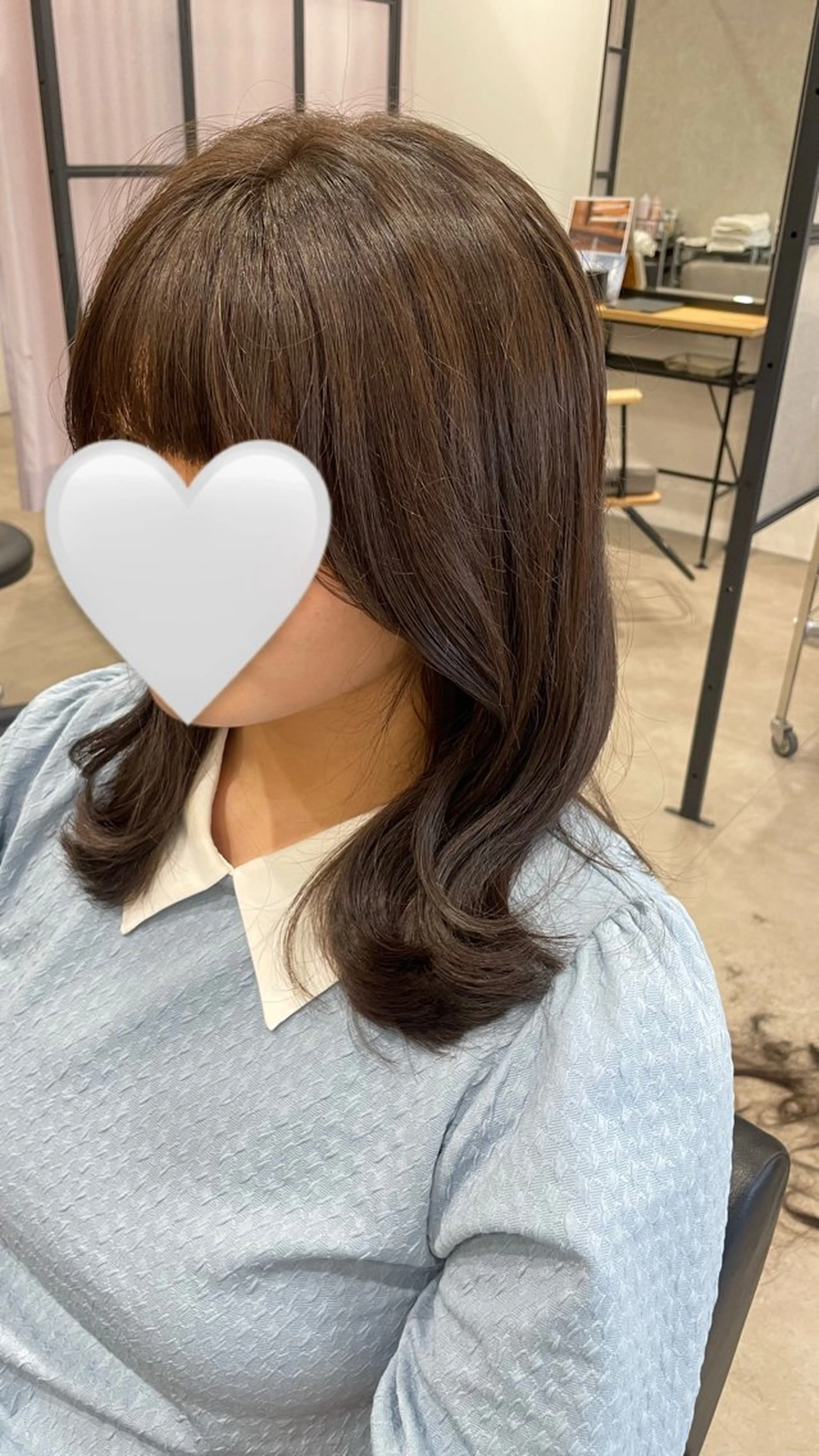 ミディアム ミディアムレイヤー レイヤーカット カット ヘアカラー 佐藤 由依/韓国ヘアのヘアスタイル
