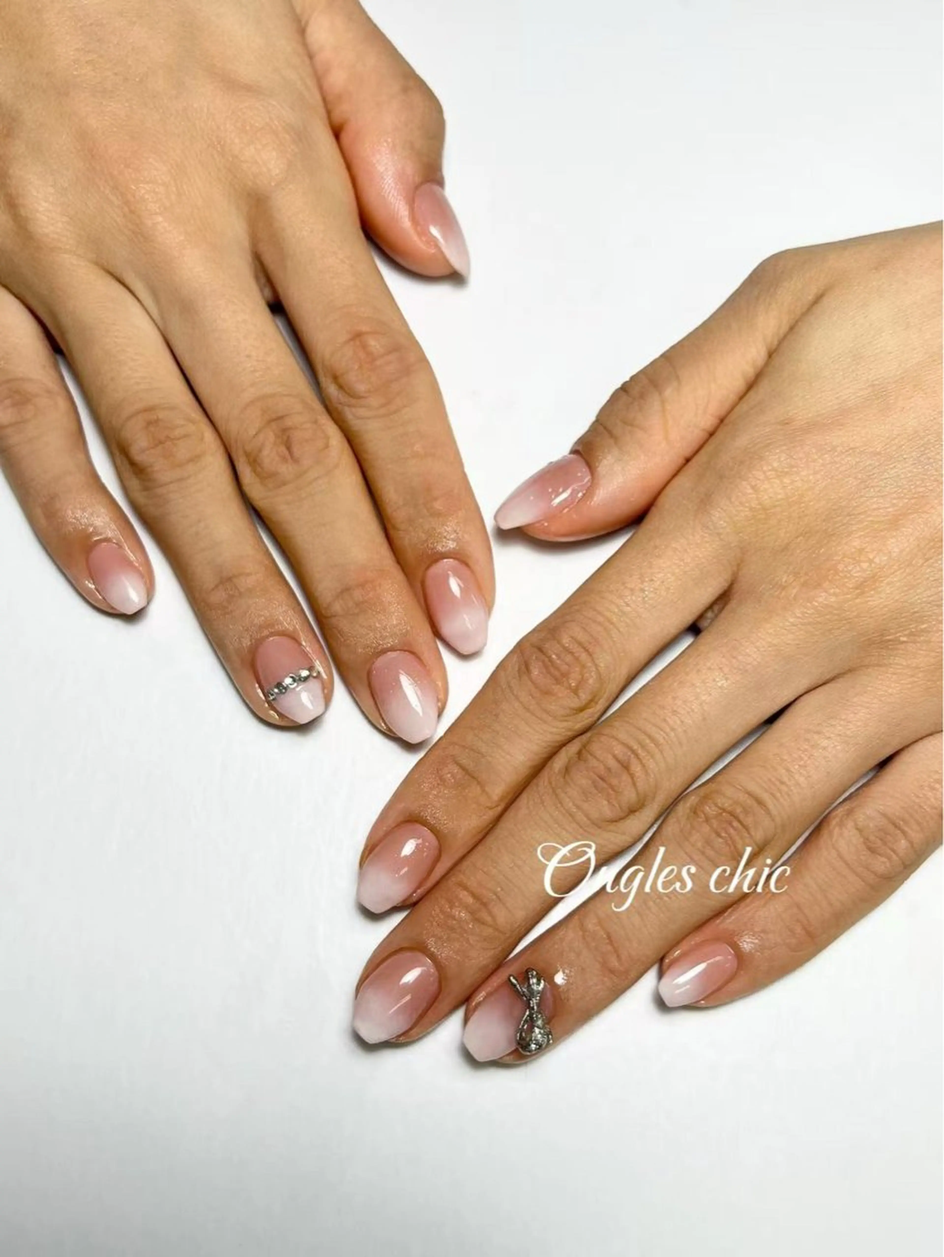 ネイル ハンドネイル ongles chic24時間営業のネイルデザイン