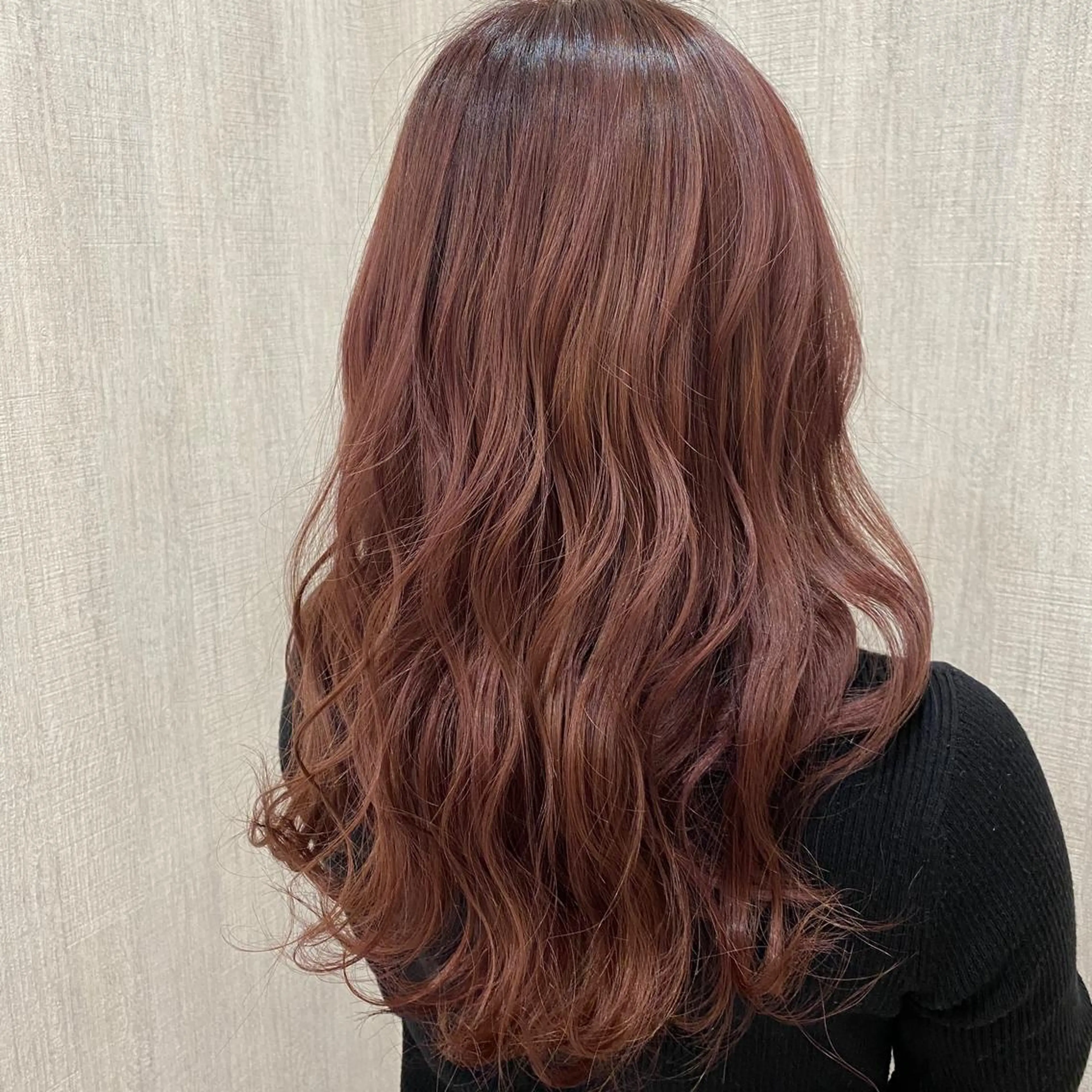 セミロング カラー カット ヘアカラー トリートメント 🫧透け感⋆艶髪💎 山口アヤカのヘアスタイル