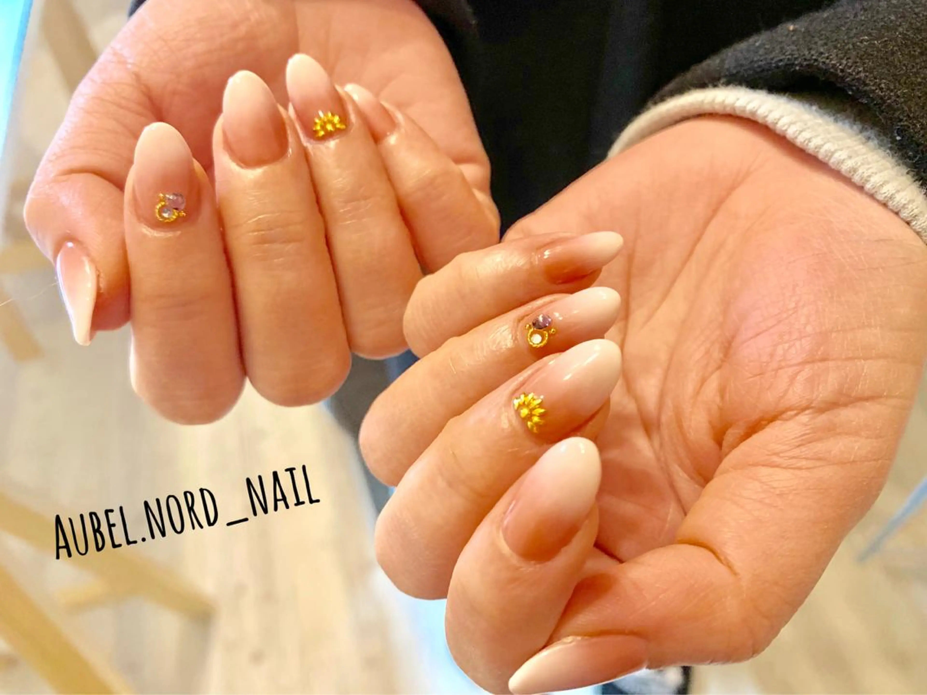ネイル Aubel.nord_nail所属・Aubel.nord オーベルノールのネイルデザイン