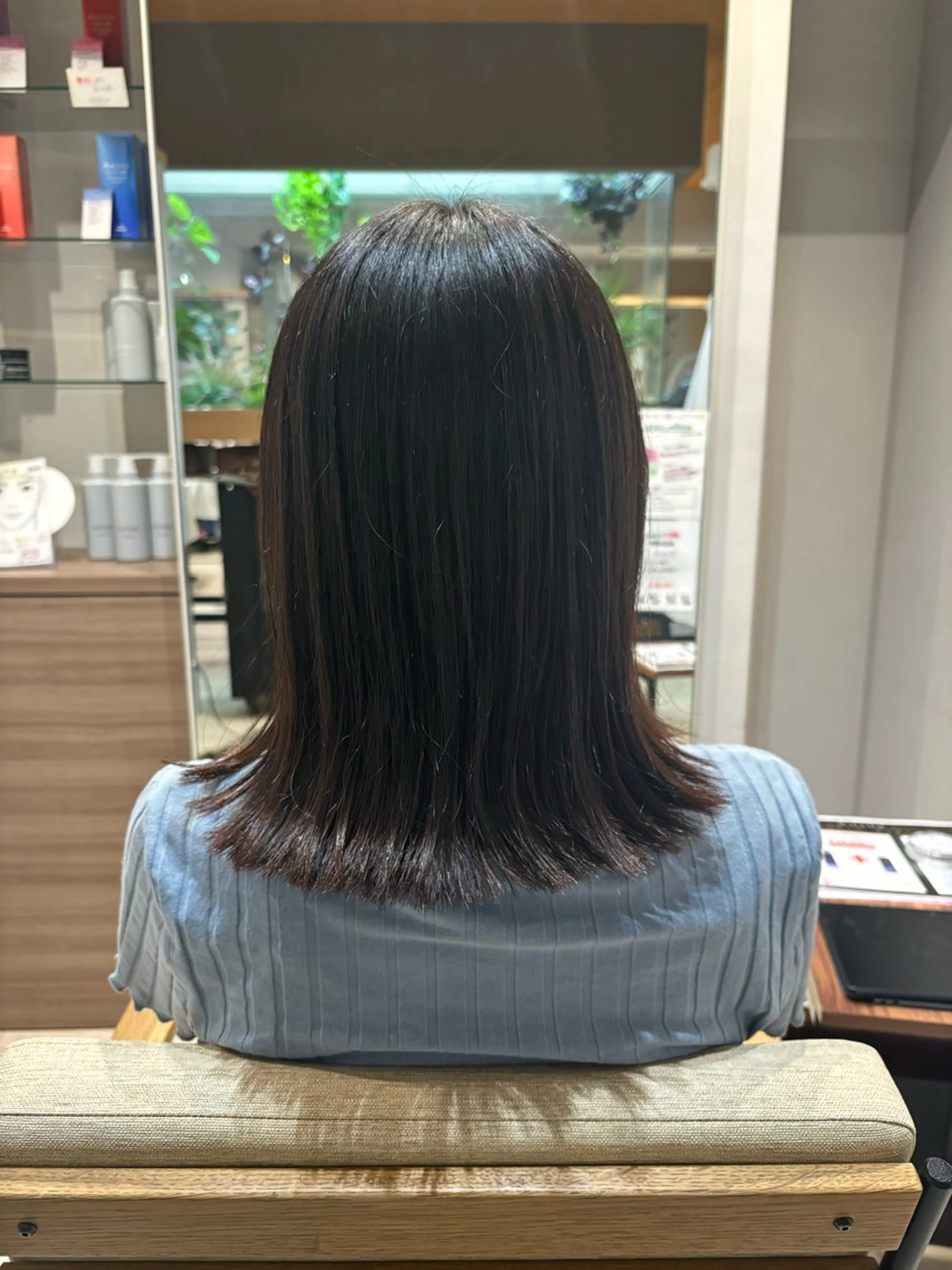 ミディアム AMELY　寺田 朱里のヘアスタイル