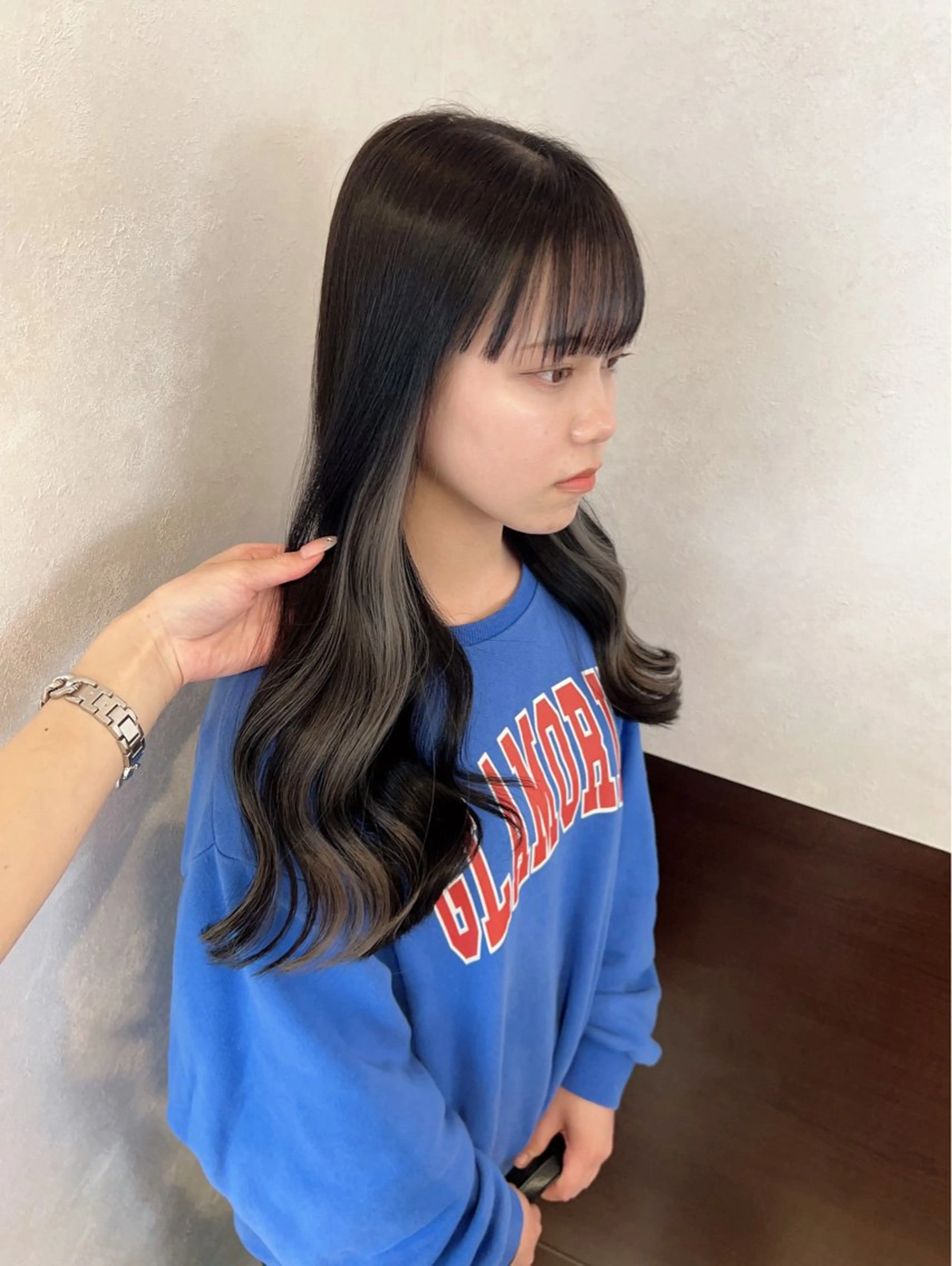 カラー nehus nagaoka所属・🖤複雑履歴ブリーチ Mizuki 🖤のヘアスタイル