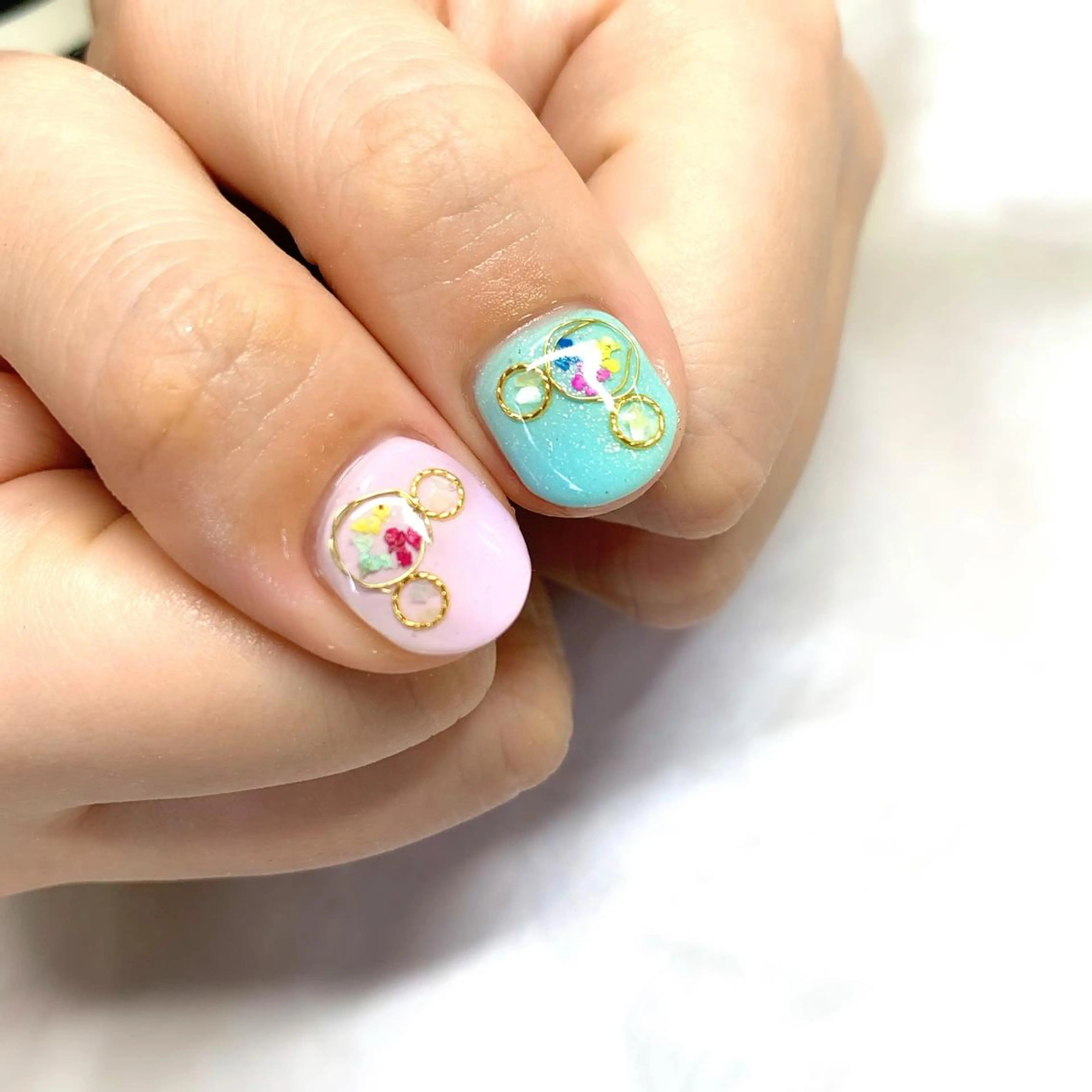 ネイル フットネイル ジェルネイル マグネットネイル ニュアンスネイル パラジェル clover nailのネイルデザイン