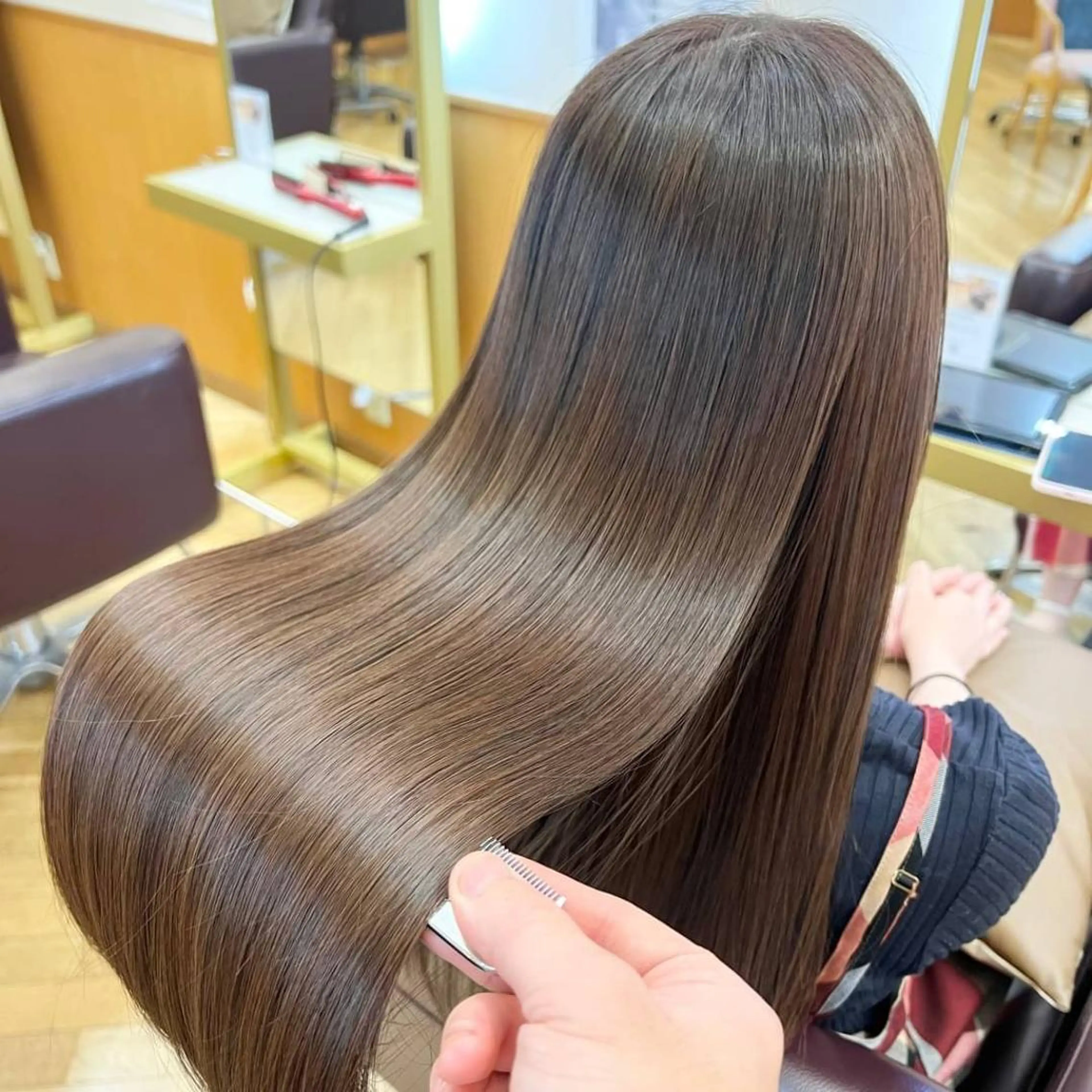 ロング カット 縮毛矯正 トリートメント サンテヴィスタ　本八幡店所属・中根　いち 美髪を作るプロのヘアスタイル
