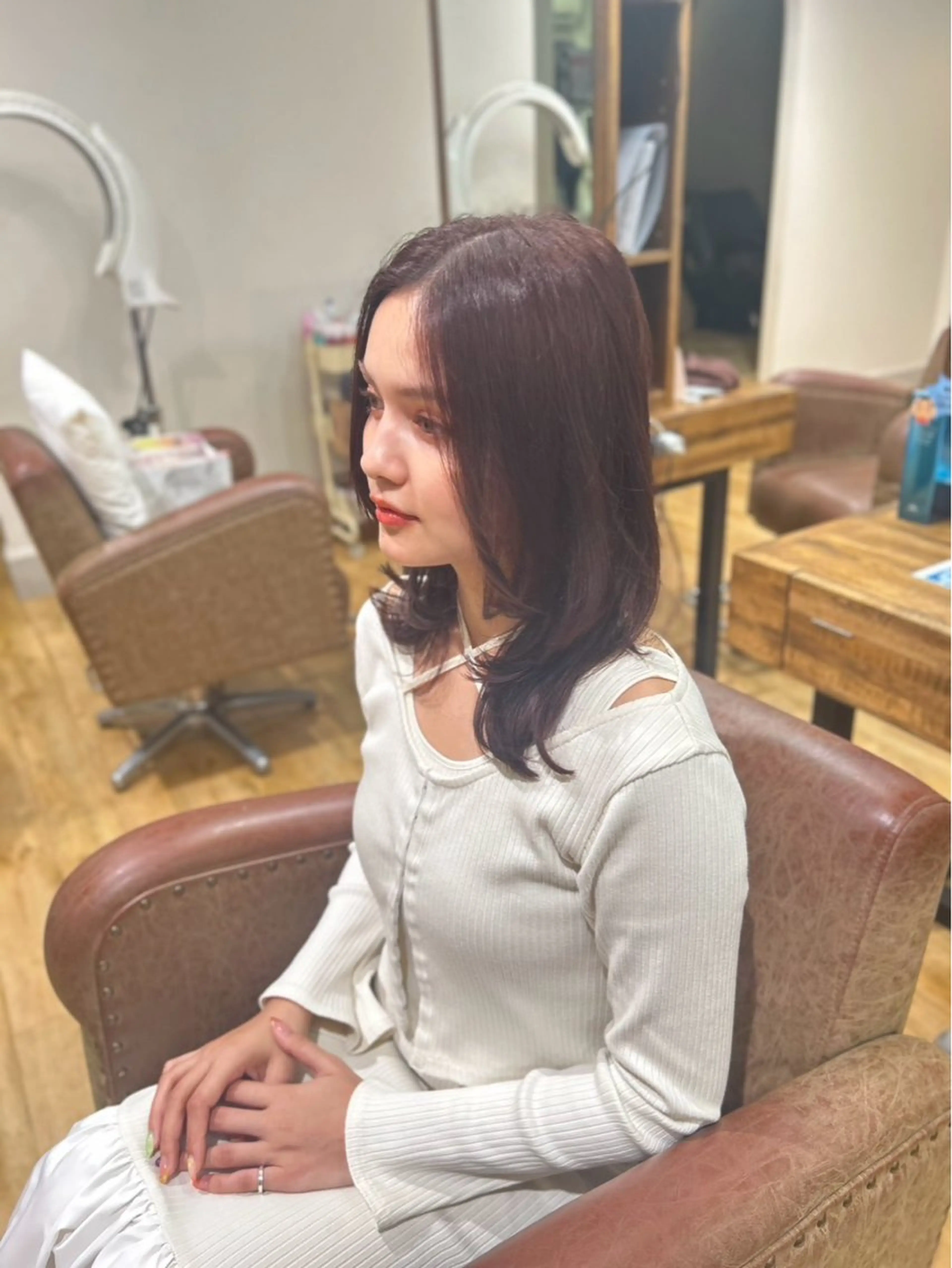 カラー 〖 南柏 〗 谷元 李乙奈のヘアスタイル