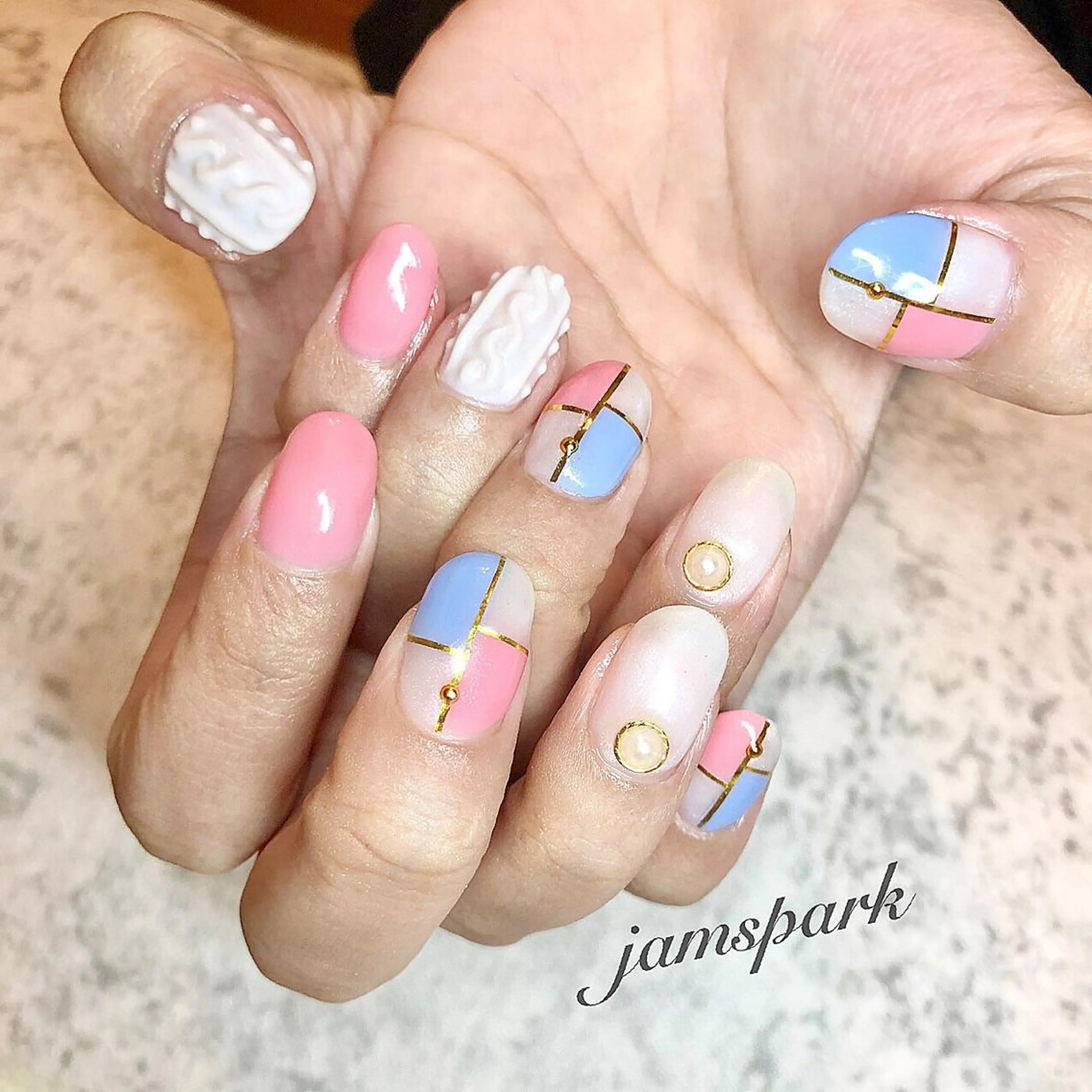 ネイル オーロラネイル 成人式 ジェルネイル ニュアンスネイル パステルネイル ハンドネイル jamspark ✨のネイルデザイン
