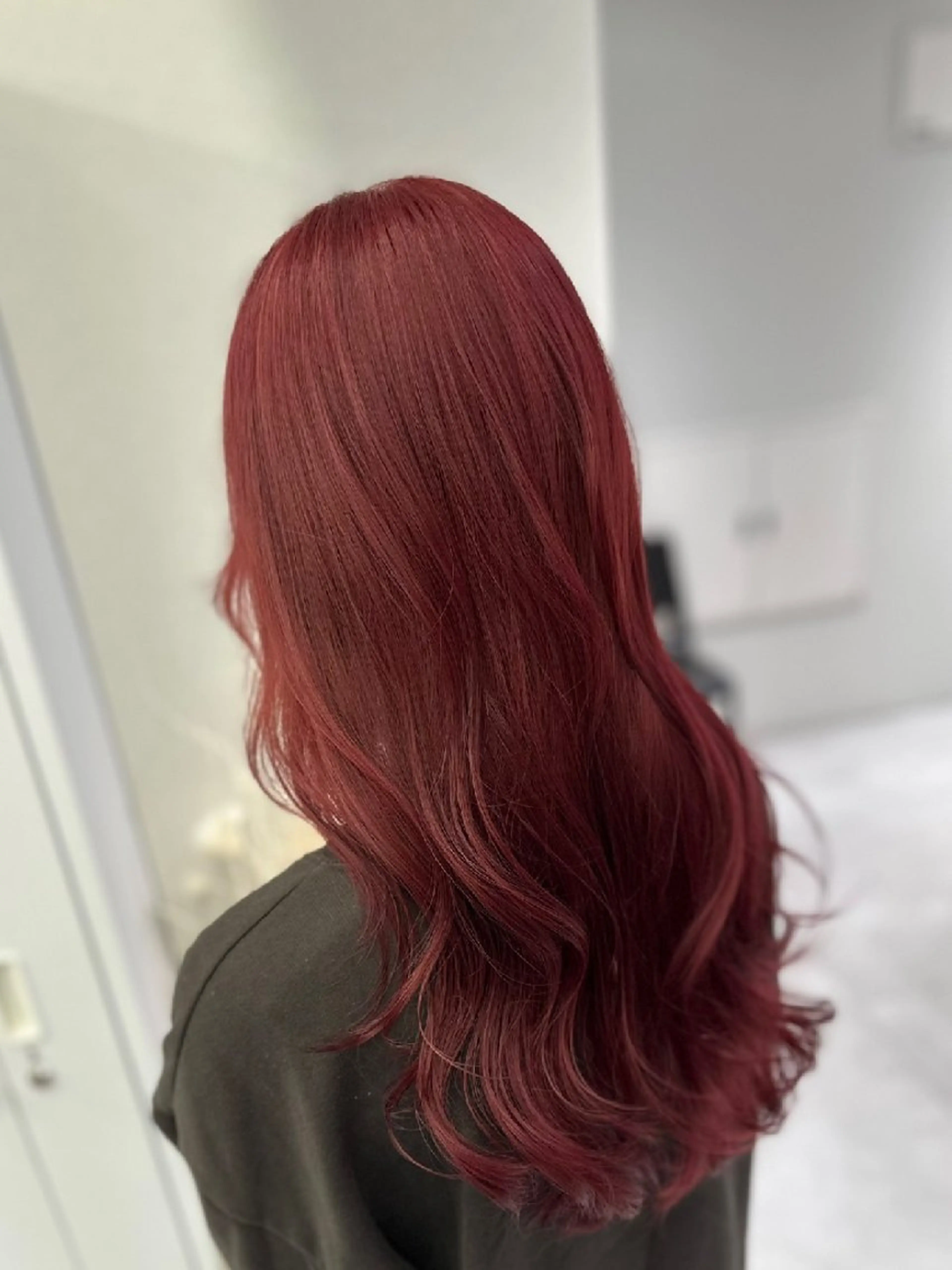 カラー ロング ブリーチ レッドカラー ヘアカラー ate.心斎橋 髪質改善のヘアスタイル
