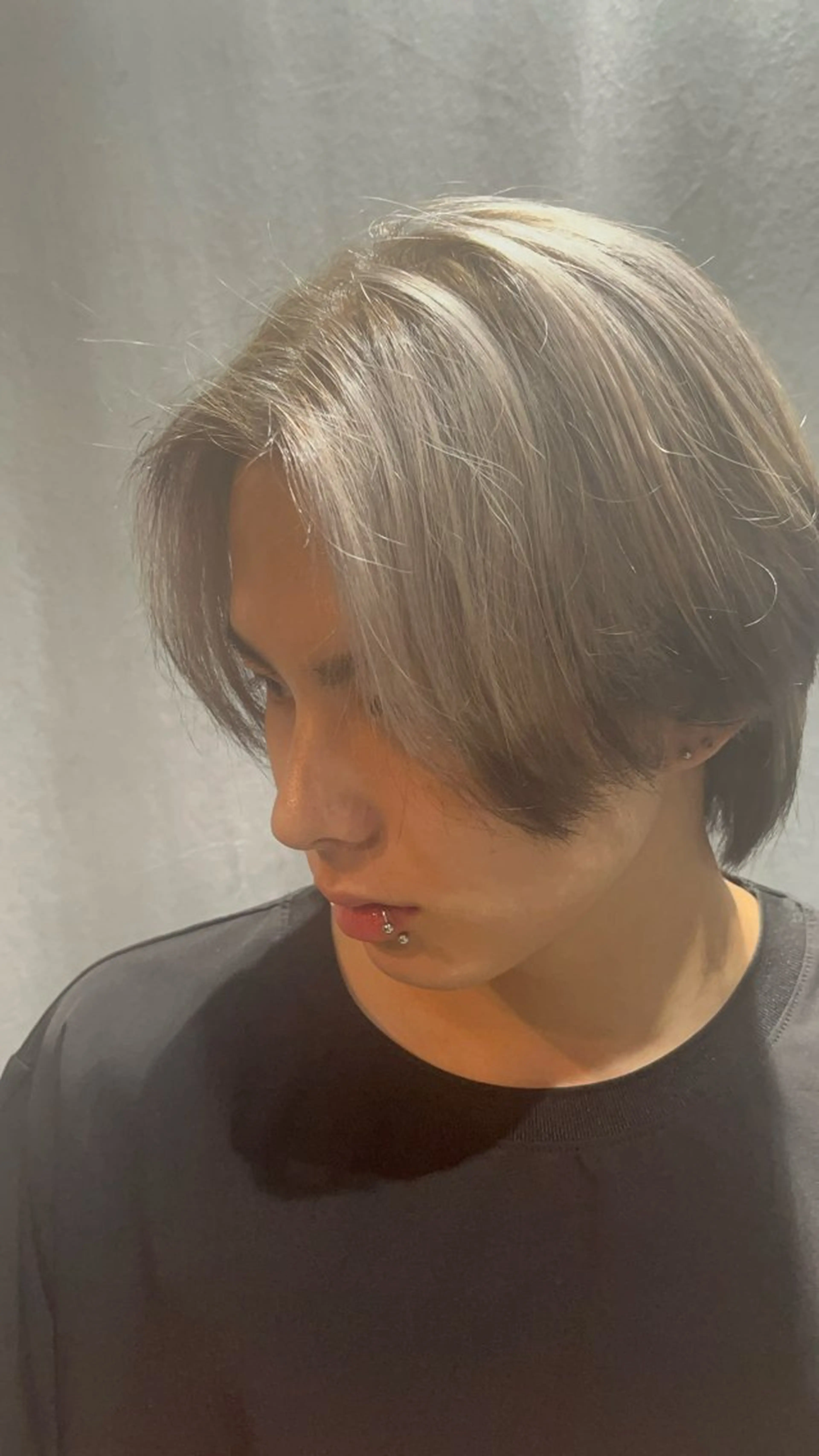 カラー メンズ ベージュカラー ホワイトベージュ こだわりケアブリーチ 🎨　金田　悠吾のヘアスタイル