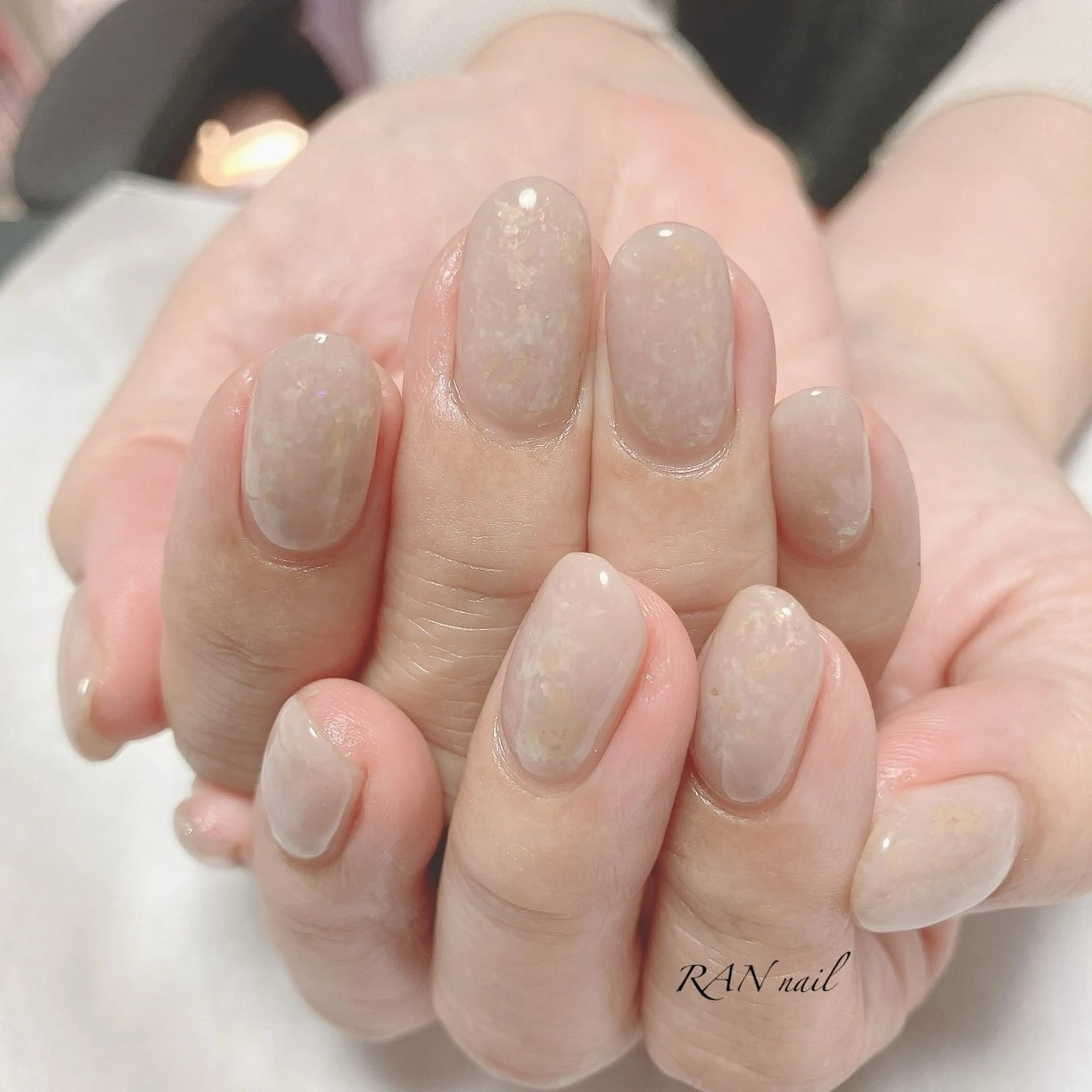 ネイル オーロラネイル ゴールド キラキラネイル ニュアンスネイル ショートネイル ハンドネイル フットネイル RAN nail 〜ランネイル〜所属・RAN nailのネイルデザイン