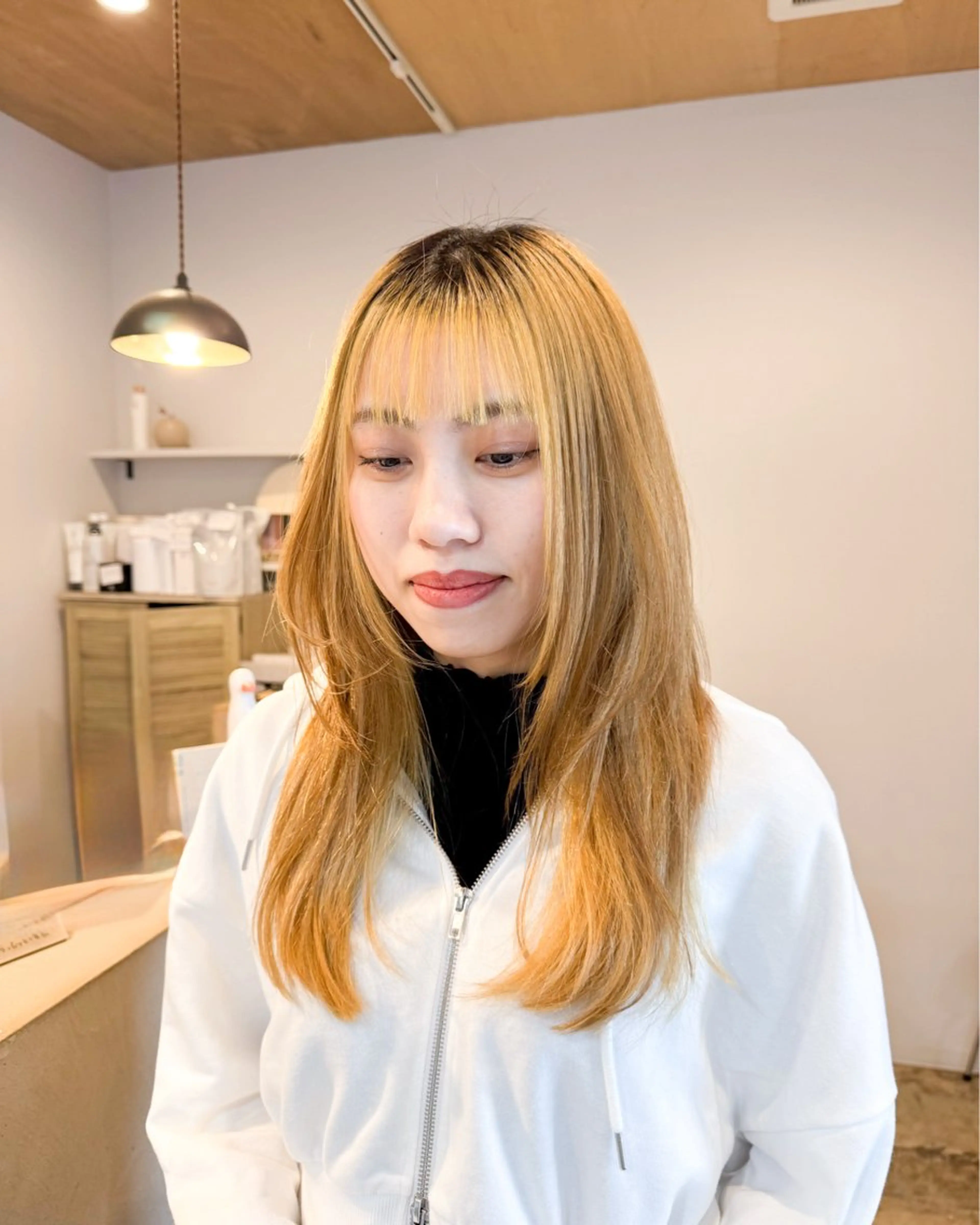 ロング カラー ヘアカラー 川端 明莉のヘアスタイル